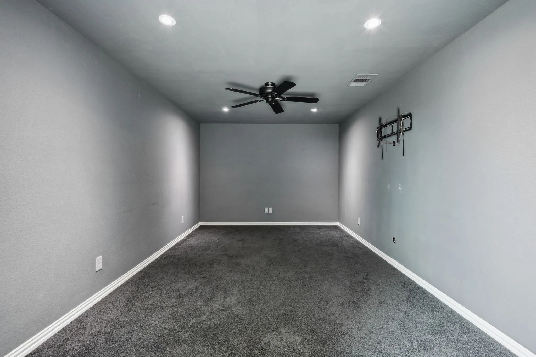 Single Family Residence For Sale in Denton County , 15505 City Garden Lane, Prosper, Texas 75078, 5 Bedroom, 5 Bathroom, 3 Garage spaces, 3,691 Sqft, built in 2016, Preowned, mls#21149137, Real Estate Agent in Prosper, Homes For Sale in Denton county, Homes For Sale in Prosper, Realtor in Prosper Texas, Real Estate Brokerage Independent Realty Texas, Luminita Cordes Realtor