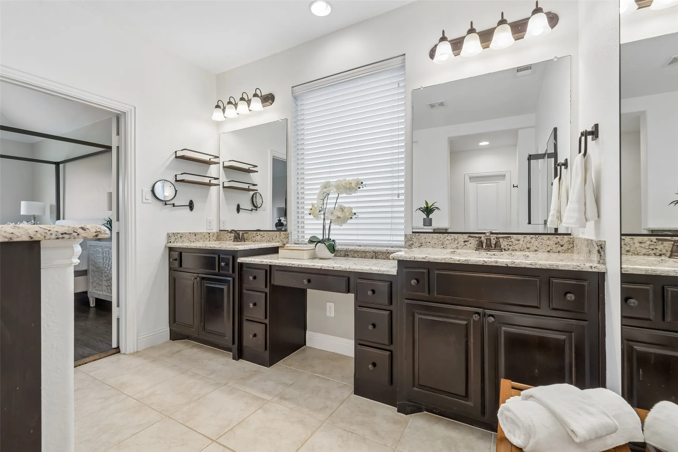 Single Family Residence For Sale in Denton County , 15505 City Garden Lane, Prosper, Texas 75078, 5 Bedroom, 5 Bathroom, 3 Garage spaces, 3,691 Sqft, built in 2016, Preowned, mls#21149137, Real Estate Agent in Prosper, Homes For Sale in Denton county, Homes For Sale in Prosper, Realtor in Prosper Texas, Real Estate Brokerage Independent Realty Texas, Luminita Cordes Realtor