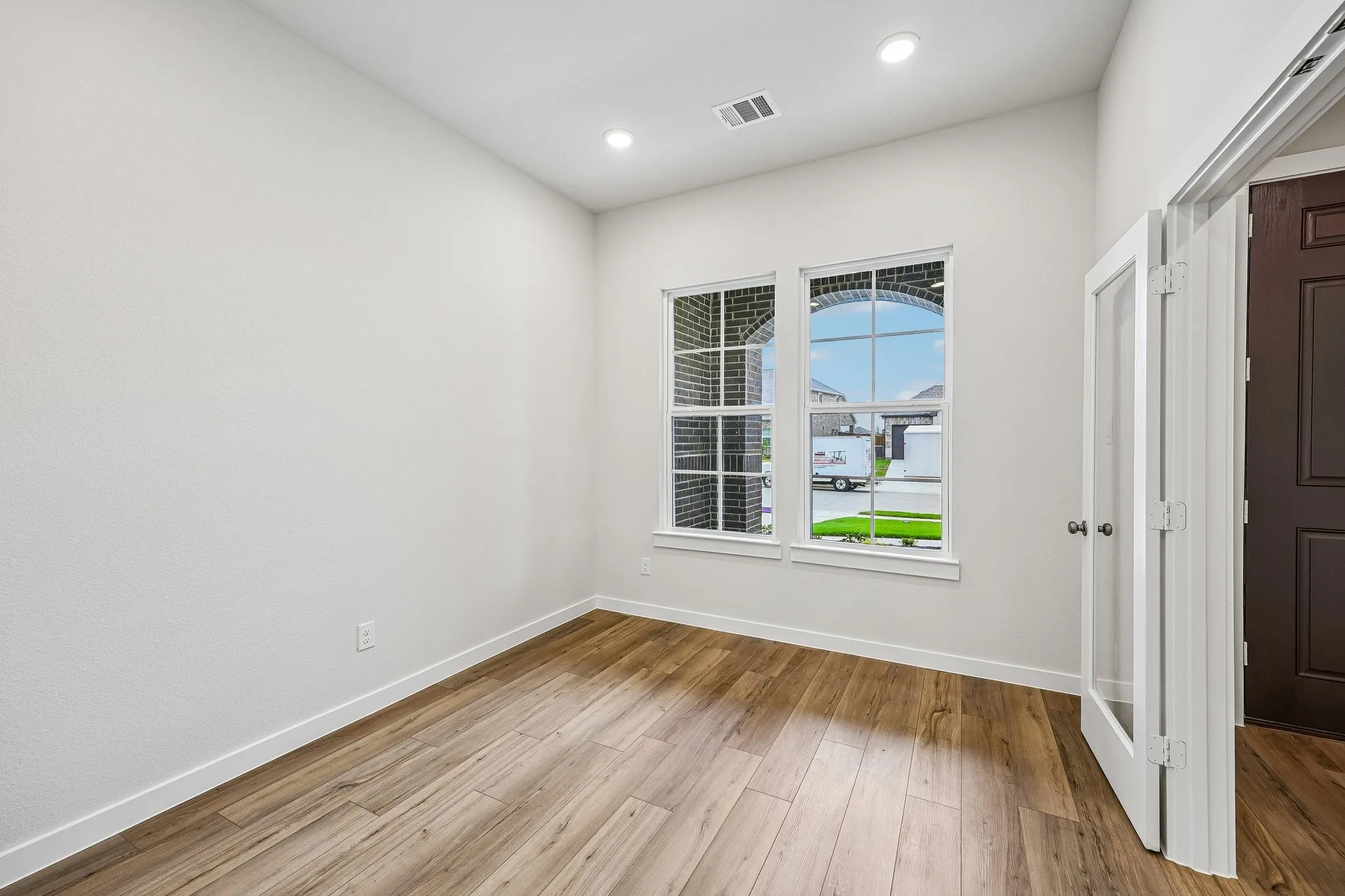 Single Family Residence For Sale in Kaufman County , 623 Landry Lane, Forney, Texas 75126, 4 Bedroom, 3 Bathroom, 3 Garage spaces, 2,725 Sqft, built in 2026, New Construction - Incomplete, mls#21149202, Real Estate Agent in Forney, Homes For Sale in Kaufman county, Homes For Sale in Forney, Realtor in Forney Texas, Real Estate Brokerage Independent Realty Texas, Luminita Cordes Realtor