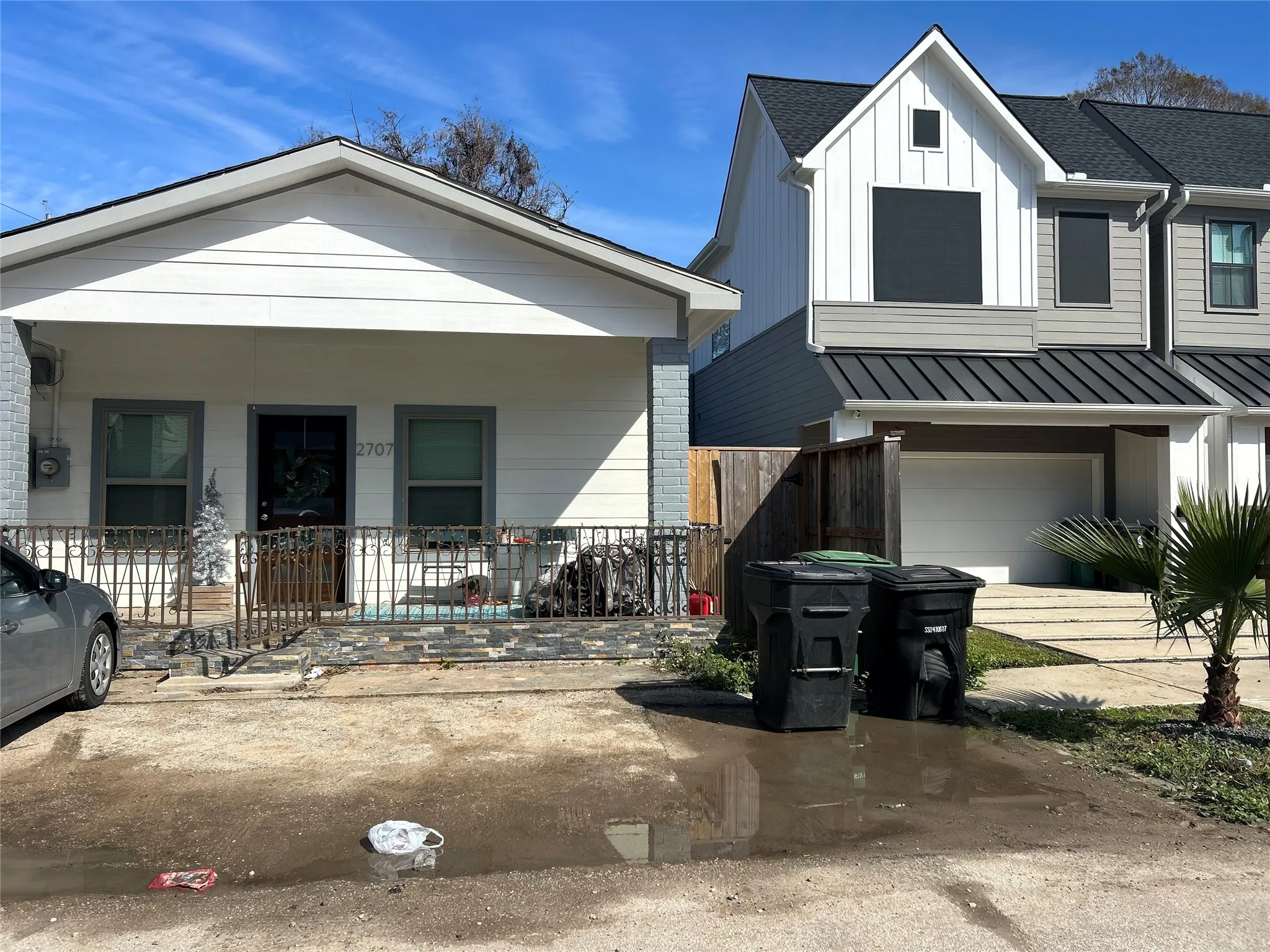 Single Family Residence For Sale in Harris County , 2705 & 2707 S Fox Street, Houston, Texas 77003, 6 Bedroom, 4 Bathroom, Garage spaces, 2,058 Sqft, built in 1930, mls#21149203, Real Estate Agent in Houston, Homes For Sale in Harris county, Homes For Sale in Houston, Realtor in Houston Texas, Real Estate Brokerage Independent Realty Texas, Luminita Cordes Realtor