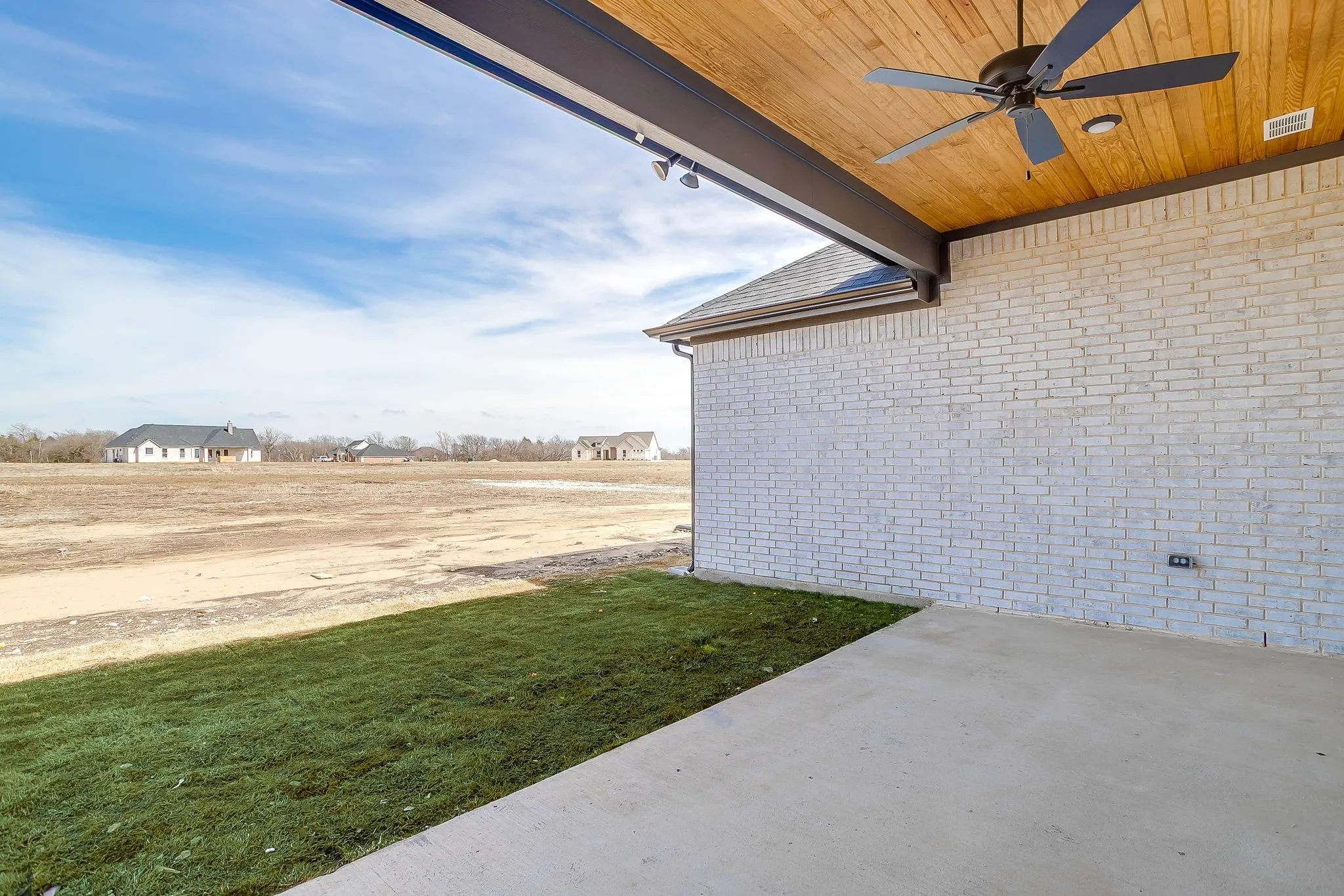 Single Family Residence For Sale in Ellis County , 410 Olson Road, Waxahachie, Texas 75167, 4 Bedroom, 3 Bathroom, 3 Garage spaces, 2,705 Sqft, built in 2026, New Construction - Incomplete, mls#21148978, Real Estate Agent in Waxahachie, Homes For Sale in Ellis county, Homes For Sale in Waxahachie, Realtor in Waxahachie Texas, Real Estate Brokerage Independent Realty Texas, Luminita Cordes Realtor