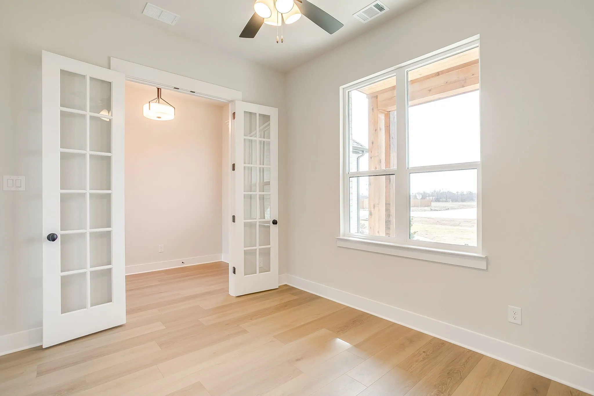 Single Family Residence For Sale in Ellis County , 410 Olson Road, Waxahachie, Texas 75167, 4 Bedroom, 3 Bathroom, 3 Garage spaces, 2,705 Sqft, built in 2026, New Construction - Incomplete, mls#21148978, Real Estate Agent in Waxahachie, Homes For Sale in Ellis county, Homes For Sale in Waxahachie, Realtor in Waxahachie Texas, Real Estate Brokerage Independent Realty Texas, Luminita Cordes Realtor