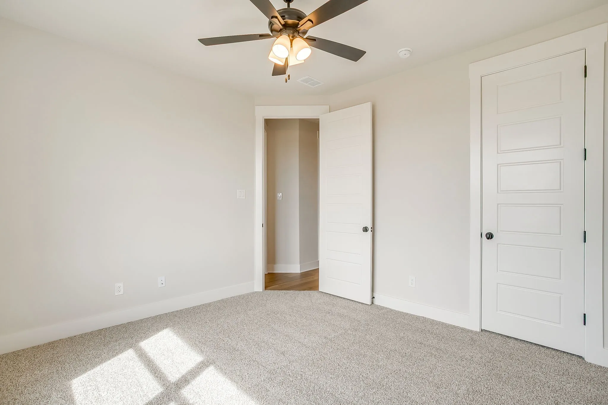 Single Family Residence For Sale in Ellis County , 410 Olson Road, Waxahachie, Texas 75167, 4 Bedroom, 3 Bathroom, 3 Garage spaces, 2,705 Sqft, built in 2026, New Construction - Incomplete, mls#21148978, Real Estate Agent in Waxahachie, Homes For Sale in Ellis county, Homes For Sale in Waxahachie, Realtor in Waxahachie Texas, Real Estate Brokerage Independent Realty Texas, Luminita Cordes Realtor