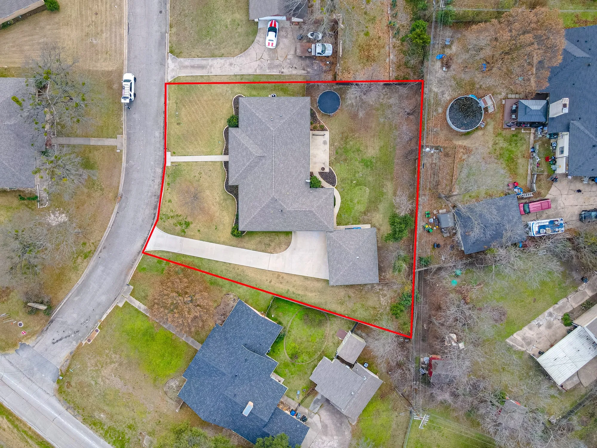 Single Family Residence For Sale in Hunt County , 4 Priscilla, Greenville, Texas 75402, 5 Bedroom, 3 Bathroom, 4 Garage spaces, 2,872 Sqft, built in 1973, mls#21149271, Real Estate Agent in Greenville, Homes For Sale in Hunt county, Homes For Sale in Greenville, Realtor in Greenville Texas, Real Estate Brokerage Independent Realty Texas, Luminita Cordes Realtor