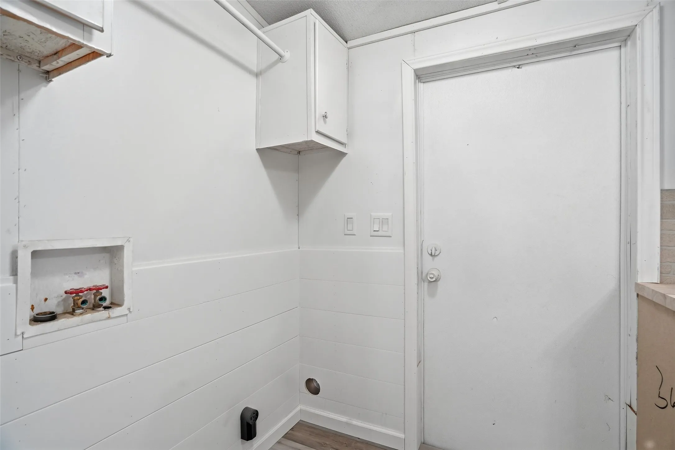 Mobile Home For Sale in Hood County , 114 Sunset Acres Court, Granbury, Texas 76048, 3 Bedroom, 2 Bathroom, Garage spaces, 1,120 Sqft, built in 1998, Preowned, mls#21149366, Real Estate Agent in Granbury, Homes For Sale in Hood county, Homes For Sale in Granbury, Realtor in Granbury Texas, Real Estate Brokerage Independent Realty Texas, Luminita Cordes Realtor