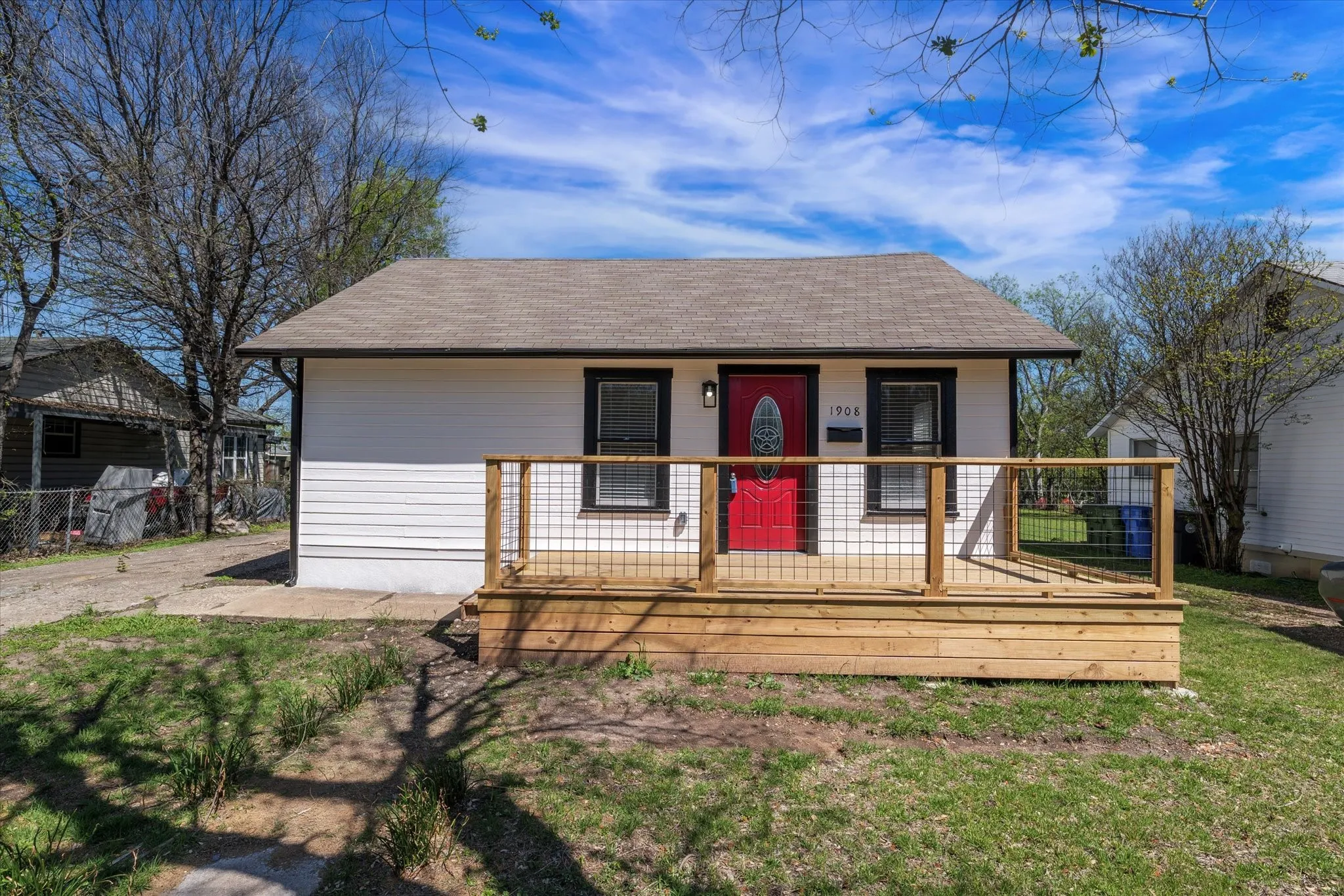 Single Family Residence For Sale in Mc Lennan County , 1908 S 19th Street, Waco, Texas 76706, 3 Bedroom, 2 Bathroom, Garage spaces, 1,309 Sqft, built in 1940, mls#21149143, Real Estate Agent in Waco, Homes For Sale in Mc Lennan county, Homes For Sale in Waco, Realtor in Waco Texas, Real Estate Brokerage Independent Realty Texas, Luminita Cordes Realtor
