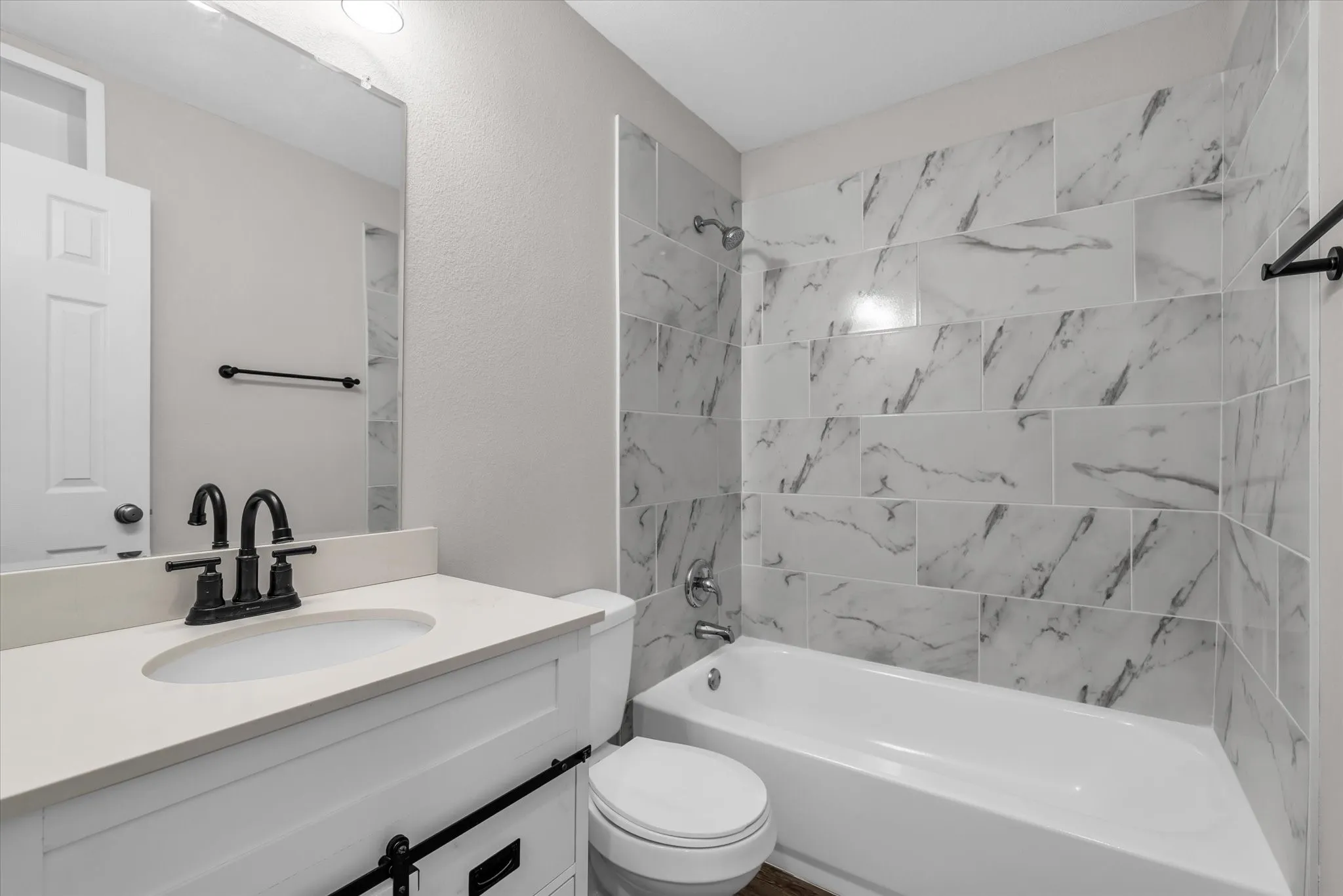 Single Family Residence For Sale in Mc Lennan County , 1908 S 19th Street, Waco, Texas 76706, 3 Bedroom, 2 Bathroom, Garage spaces, 1,309 Sqft, built in 1940, mls#21149143, Real Estate Agent in Waco, Homes For Sale in Mc Lennan county, Homes For Sale in Waco, Realtor in Waco Texas, Real Estate Brokerage Independent Realty Texas, Luminita Cordes Realtor