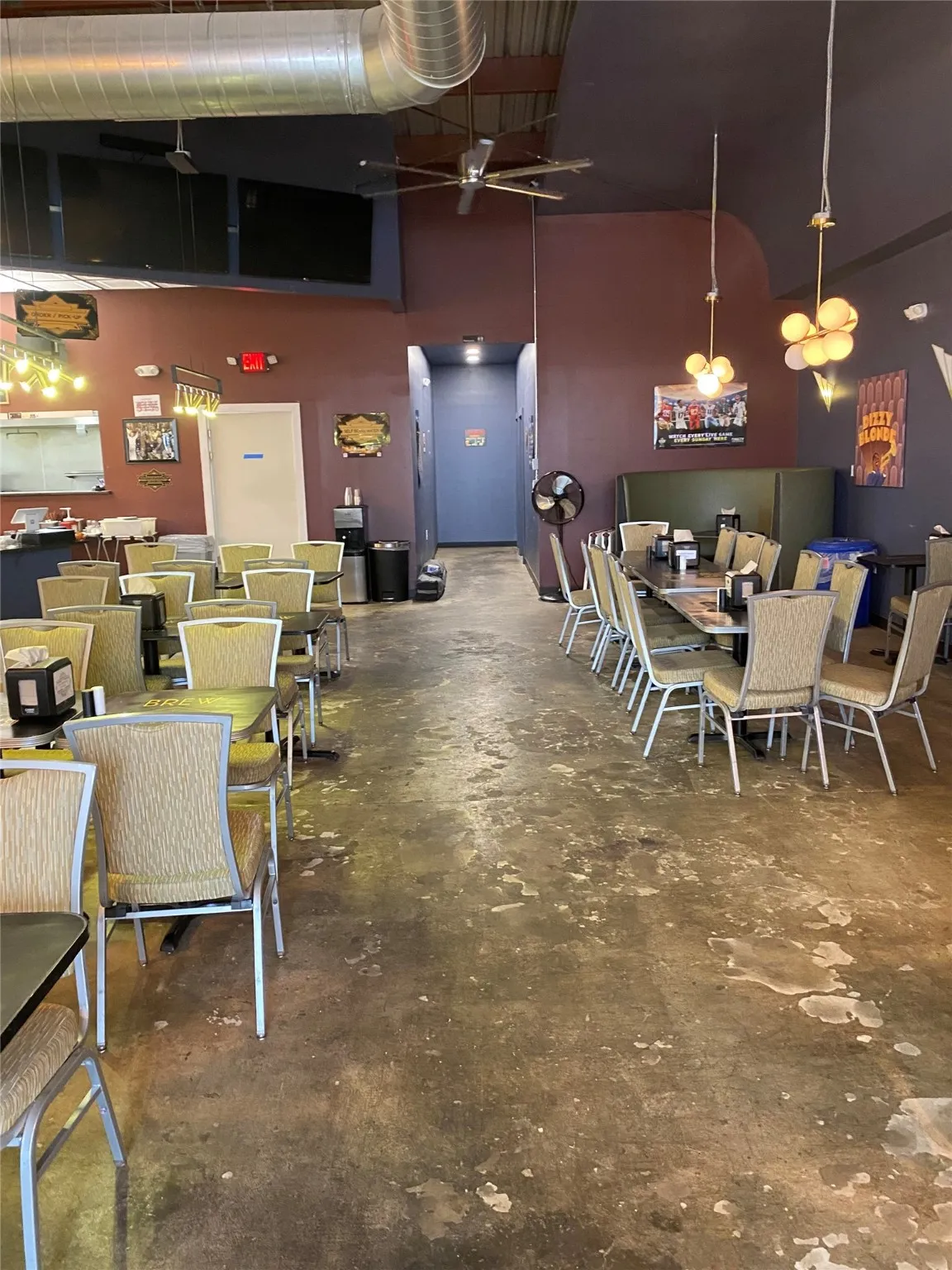 Business For Rent in Hood County , 715 Autumn Ridge Drive 106, Granbury, Texas 76048, 0, 0, Garage spaces, 0 Sqft, built in 2005, Preowned, mls#21149423, Real Estate Agent in Granbury, Homes For Rent in Hood county, Homes For Rent in Granbury, Realtor in Granbury Texas, Real Estate Brokerage Independent Realty Texas, Luminita Cordes Realtor