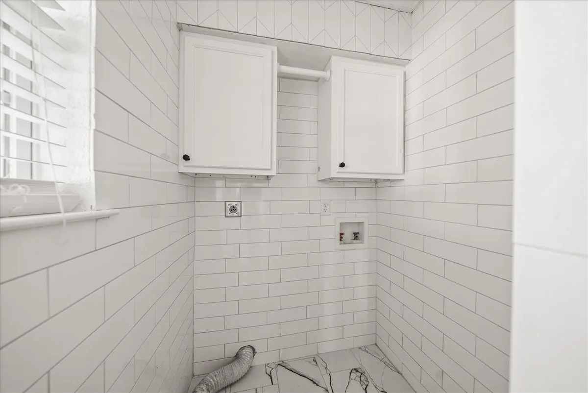 Single Family Residence For Sale in Dallas County , 5507 Alexander Street, Sachse, Texas 75048, 3 Bedrooms, 1 Bathroom, Garage spaces, 1,274 Sqft, built in 1980, Price $279,999, mls#21144177, Real Estate Agent in Sachse, Homes For Sale in Dallas county, Homes For Sale in Sachse, Realtor in Sachse Texas, Real Estate Brokerage Independent Realty Texas, Luminita Cordes Realtor