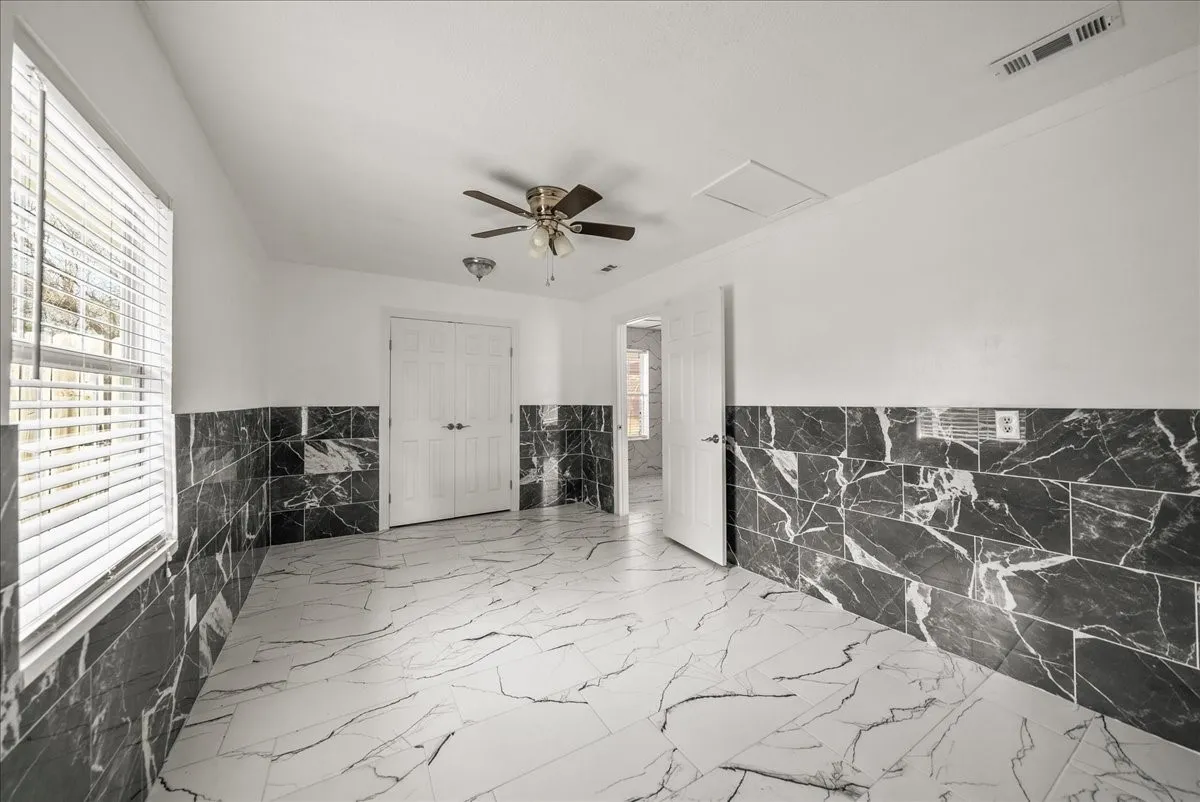 Single Family Residence For Sale in Dallas County , 5507 Alexander Street, Sachse, Texas 75048, 3 Bedrooms, 1 Bathroom, Garage spaces, 1,274 Sqft, built in 1980, Price $279,999, mls#21144177, Real Estate Agent in Sachse, Homes For Sale in Dallas county, Homes For Sale in Sachse, Realtor in Sachse Texas, Real Estate Brokerage Independent Realty Texas, Luminita Cordes Realtor