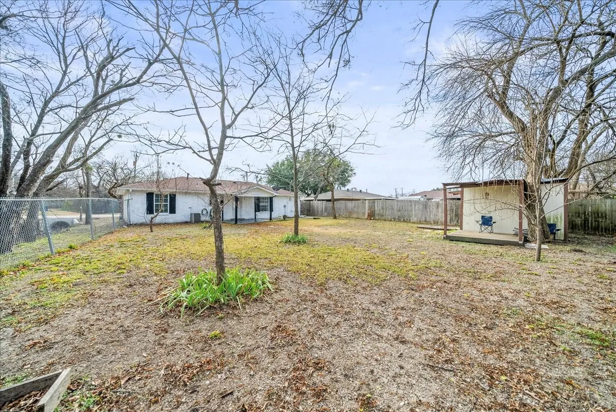 Single Family Residence For Sale in Dallas County , 5507 Alexander Street, Sachse, Texas 75048, 3 Bedrooms, 1 Bathroom, Garage spaces, 1,274 Sqft, built in 1980, Price $279,999, mls#21144177, Real Estate Agent in Sachse, Homes For Sale in Dallas county, Homes For Sale in Sachse, Realtor in Sachse Texas, Real Estate Brokerage Independent Realty Texas, Luminita Cordes Realtor