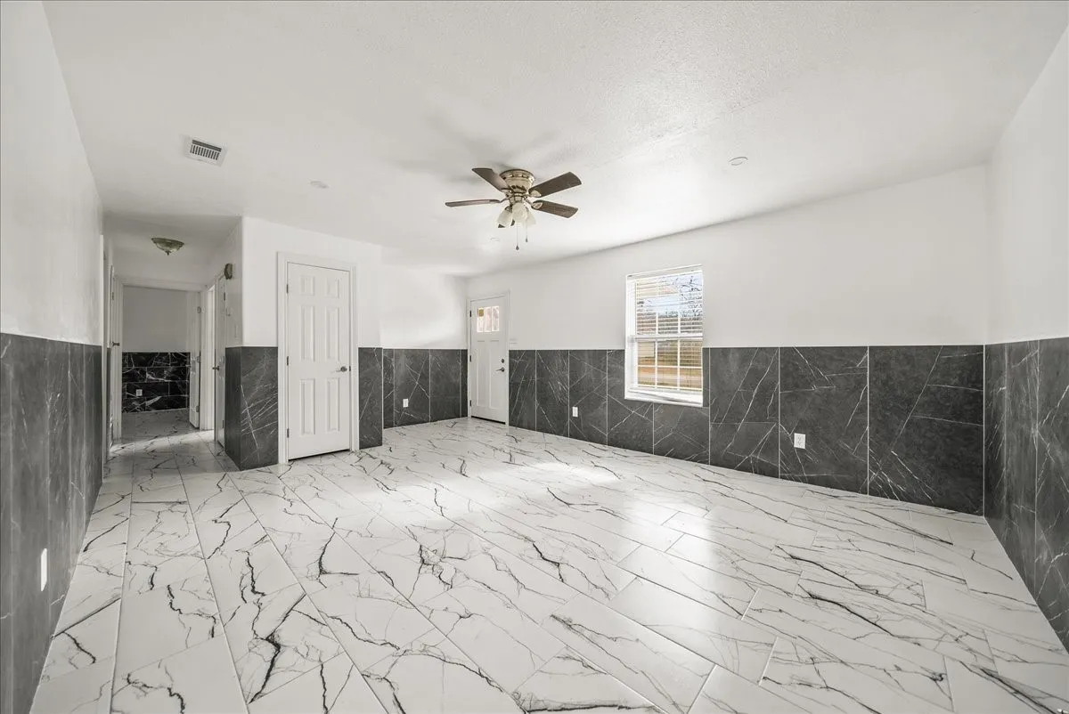Single Family Residence For Sale in Dallas County , 5507 Alexander Street, Sachse, Texas 75048, 3 Bedrooms, 1 Bathroom, Garage spaces, 1,274 Sqft, built in 1980, Price $279,999, mls#21144177, Real Estate Agent in Sachse, Homes For Sale in Dallas county, Homes For Sale in Sachse, Realtor in Sachse Texas, Real Estate Brokerage Independent Realty Texas, Luminita Cordes Realtor