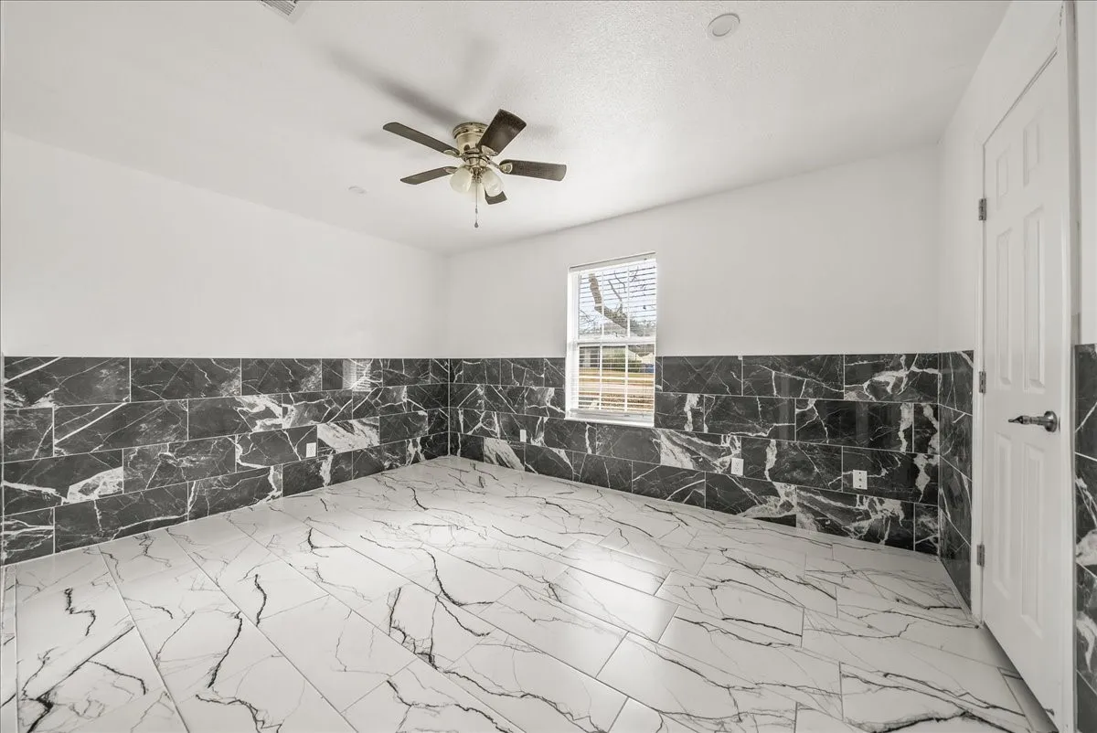 Single Family Residence For Sale in Dallas County , 5507 Alexander Street, Sachse, Texas 75048, 3 Bedrooms, 1 Bathroom, Garage spaces, 1,274 Sqft, built in 1980, Price $279,999, mls#21144177, Real Estate Agent in Sachse, Homes For Sale in Dallas county, Homes For Sale in Sachse, Realtor in Sachse Texas, Real Estate Brokerage Independent Realty Texas, Luminita Cordes Realtor