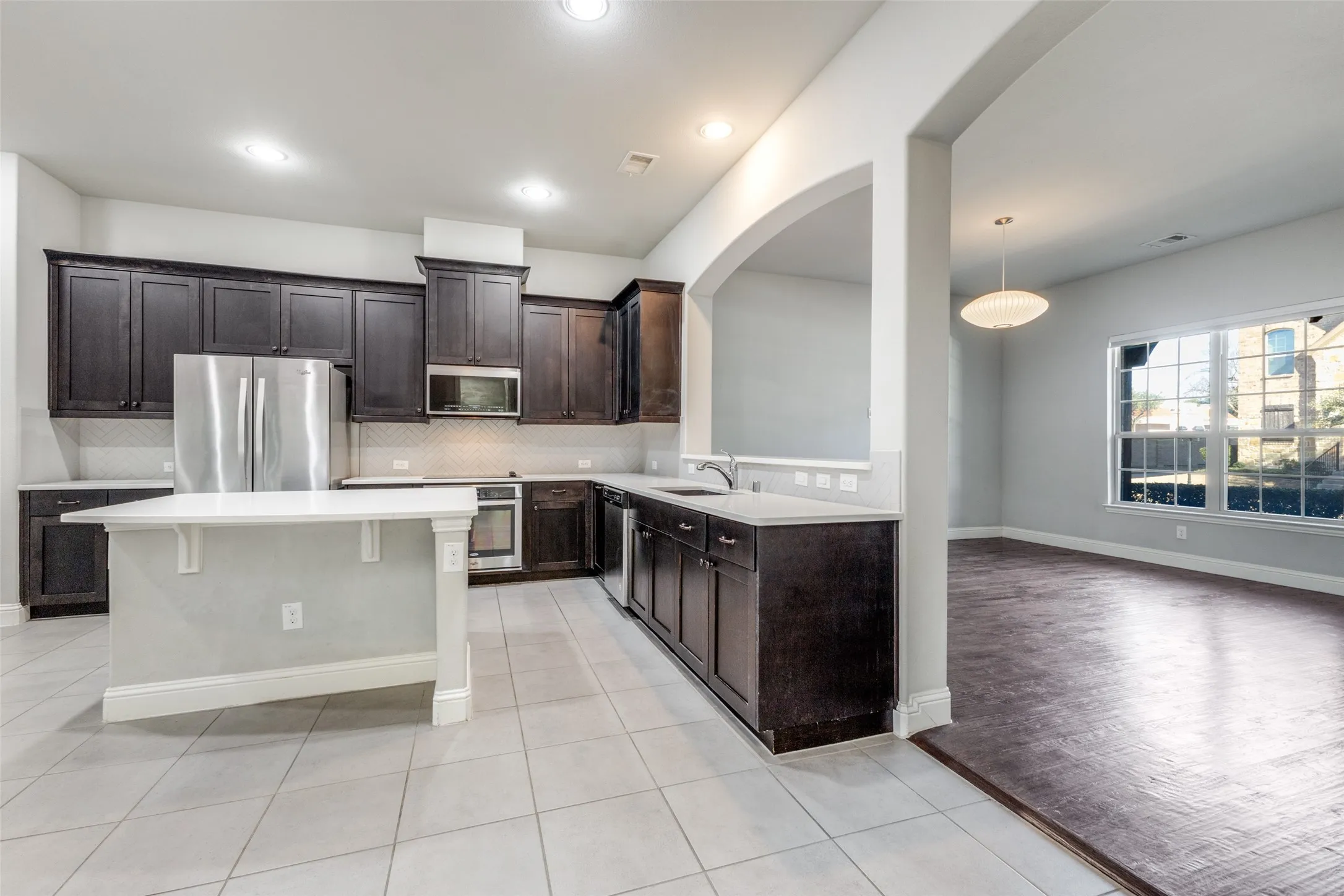 Townhouse For Sale in Dallas County , 828 Rohan Drive, Richardson, Texas 75081, 3 Bedroom, 3 Bathroom, 2 Garage spaces, 1,887 Sqft, built in 2016, mls#21149359, Real Estate Agent in Richardson, Homes For Sale in Dallas county, Homes For Sale in Richardson, Realtor in Richardson Texas, Real Estate Brokerage Independent Realty Texas, Luminita Cordes Realtor