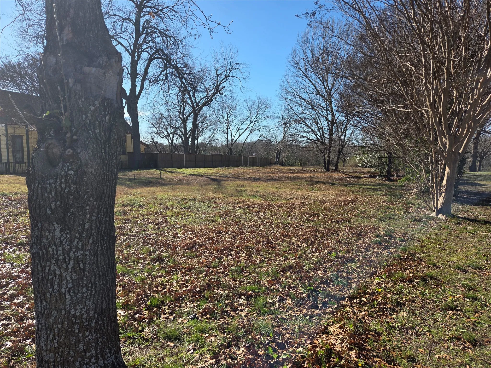 Unimproved Land For Sale in Dallas County , 307 N Dallas Avenue, Lancaster, Texas 75146, 0, 0, Garage spaces, 0 Sqft, built in 0, mls#21149478, Real Estate Agent in Lancaster, Homes For Sale in Dallas county, Homes For Sale in Lancaster, Realtor in Lancaster Texas, Real Estate Brokerage Independent Realty Texas, Luminita Cordes Realtor
