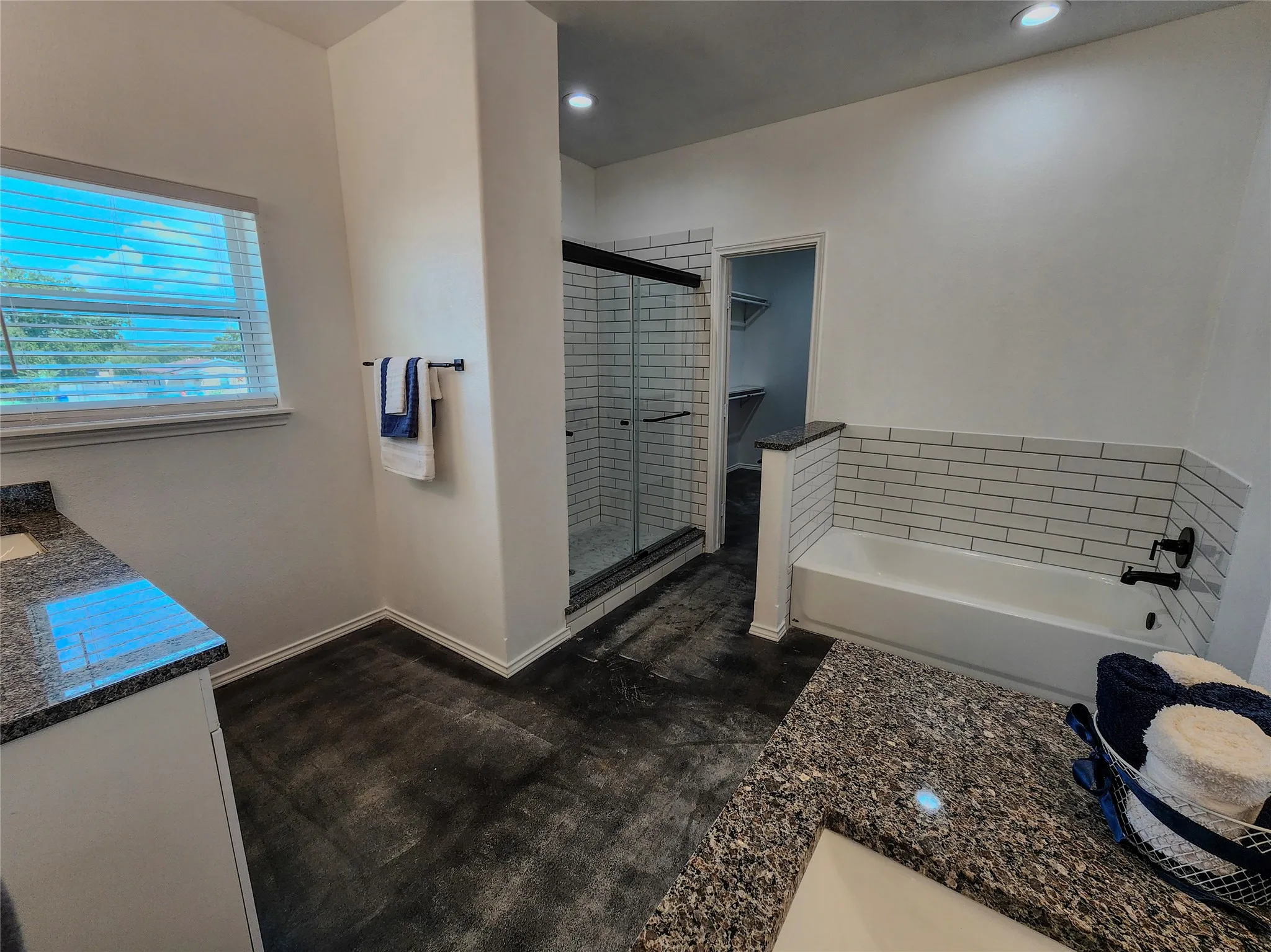 Single Family Residence For Sale in Tarrant County , 417 Katie Circle, Kennedale, Texas 76060, 4 Bedroom, 3 Bathroom, 2 Garage spaces, 2,001 Sqft, built in 2025, New Construction - Complete, mls#21149490, Real Estate Agent in Kennedale, Homes For Sale in Tarrant county, Homes For Sale in Kennedale, Realtor in Kennedale Texas, Real Estate Brokerage Independent Realty Texas, Luminita Cordes Realtor