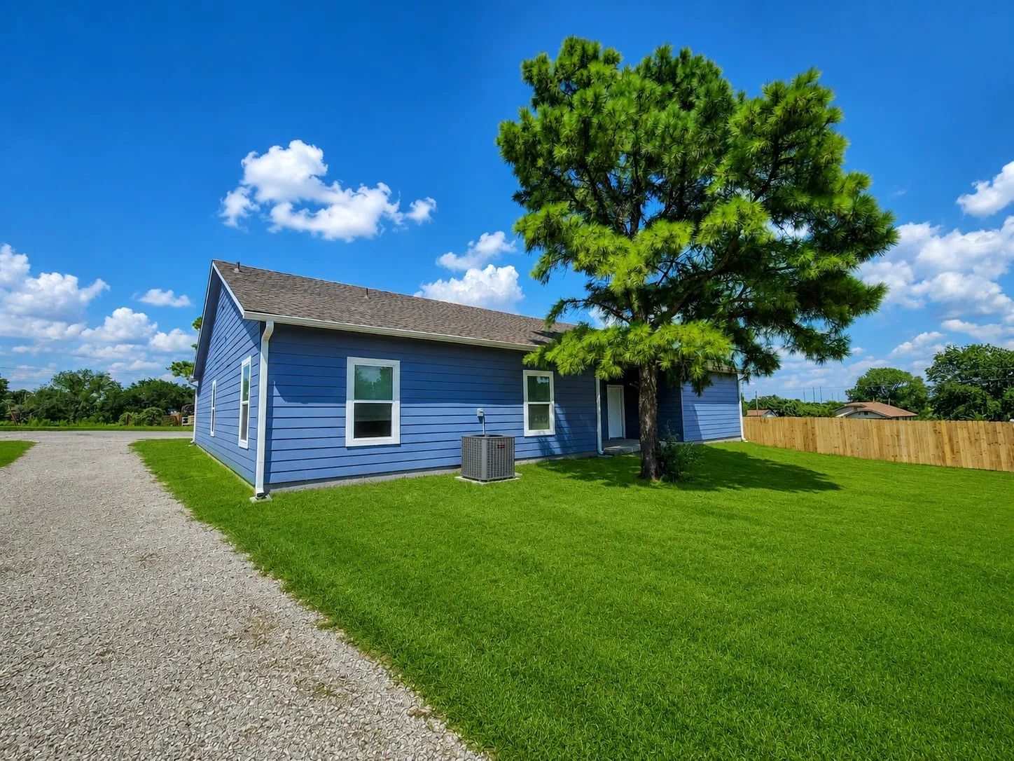 Single Family Residence For Sale in Tarrant County , 417 Katie Circle, Kennedale, Texas 76060, 4 Bedroom, 3 Bathroom, 2 Garage spaces, 2,001 Sqft, built in 2025, New Construction - Complete, mls#21149490, Real Estate Agent in Kennedale, Homes For Sale in Tarrant county, Homes For Sale in Kennedale, Realtor in Kennedale Texas, Real Estate Brokerage Independent Realty Texas, Luminita Cordes Realtor