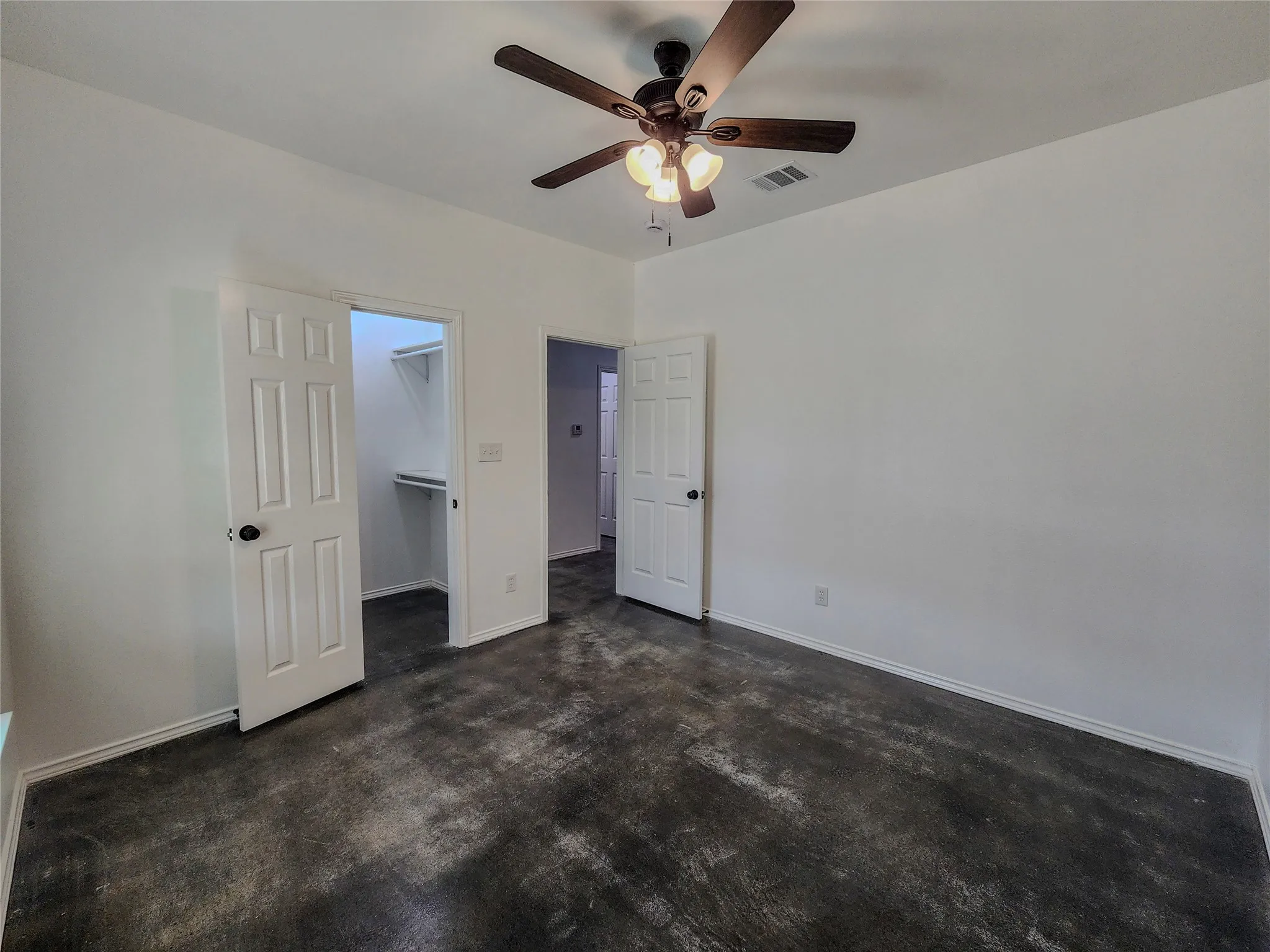 Single Family Residence For Sale in Tarrant County , 417 Katie Circle, Kennedale, Texas 76060, 4 Bedroom, 3 Bathroom, 2 Garage spaces, 2,001 Sqft, built in 2025, New Construction - Complete, mls#21149490, Real Estate Agent in Kennedale, Homes For Sale in Tarrant county, Homes For Sale in Kennedale, Realtor in Kennedale Texas, Real Estate Brokerage Independent Realty Texas, Luminita Cordes Realtor
