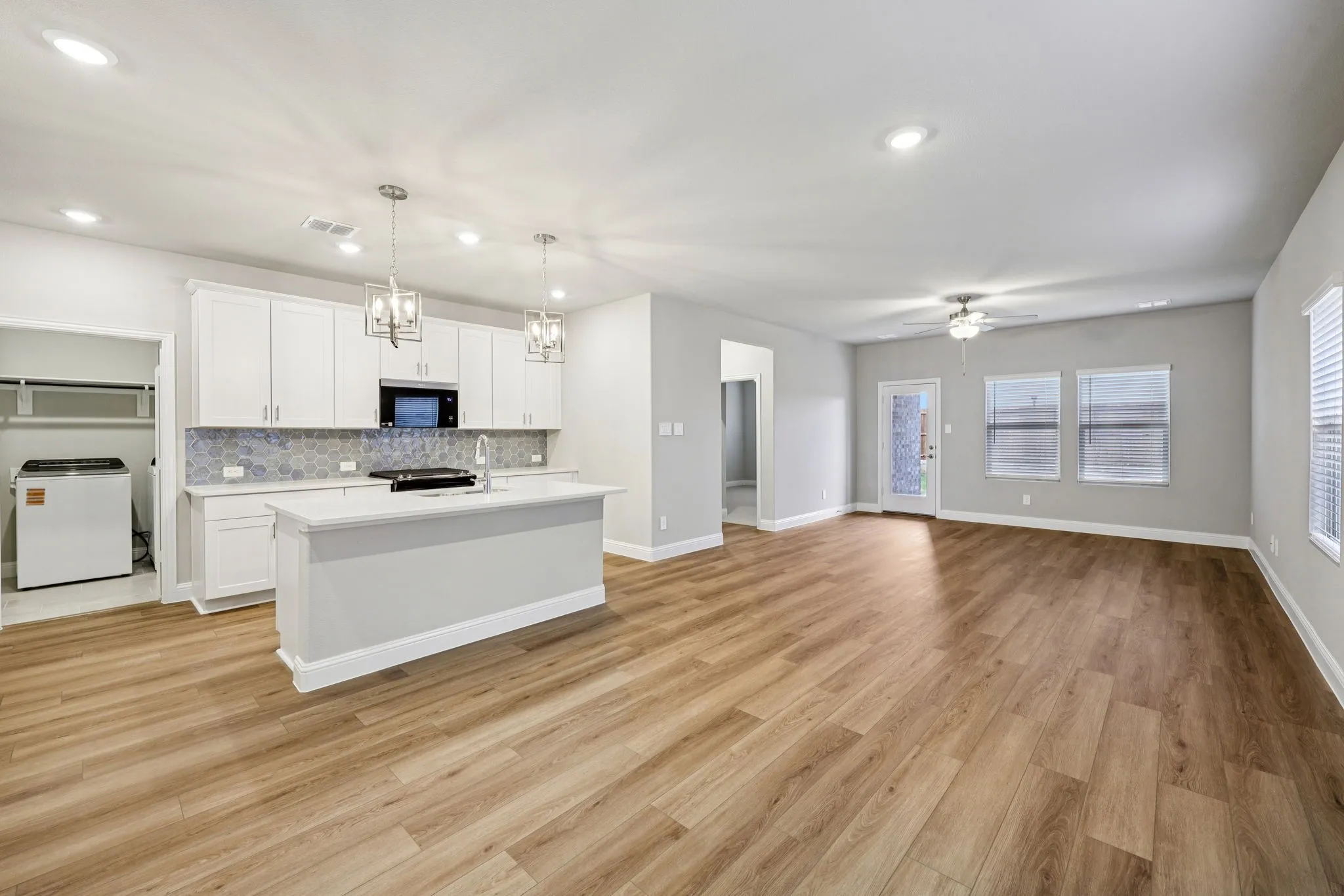 Single Family Residence For Sale in Collin County , 1721 Arches Road, Anna, Texas 75409, 4 Bedroom, 3 Bathroom, 2 Garage spaces, 2,337 Sqft, built in 2026, New Construction - Incomplete, mls#21146666, Real Estate Agent in Anna, Homes For Sale in Collin county, Homes For Sale in Anna, Realtor in Anna Texas, Real Estate Brokerage Independent Realty Texas, Luminita Cordes Realtor