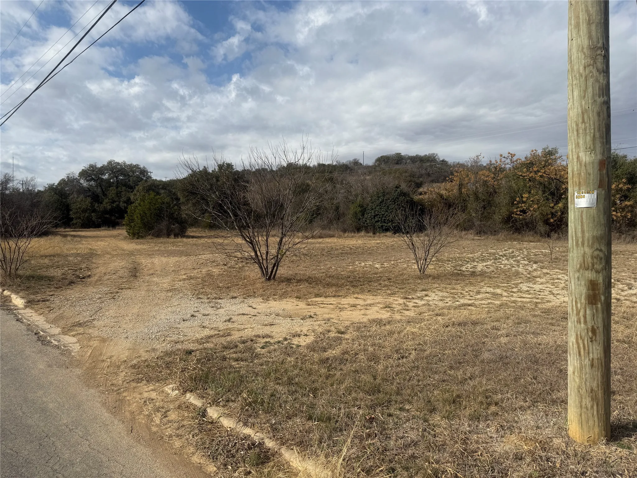 Unimproved Land For Sale in Brown County , TBD La Vista Drive, Brownwood, Texas 76801, 0, 0, Garage spaces, 0 Sqft, built in 0, Unknown, mls#21147914, Real Estate Agent in Brownwood, Homes For Sale in Brown county, Homes For Sale in Brownwood, Realtor in Brownwood Texas, Real Estate Brokerage Independent Realty Texas, Luminita Cordes Realtor