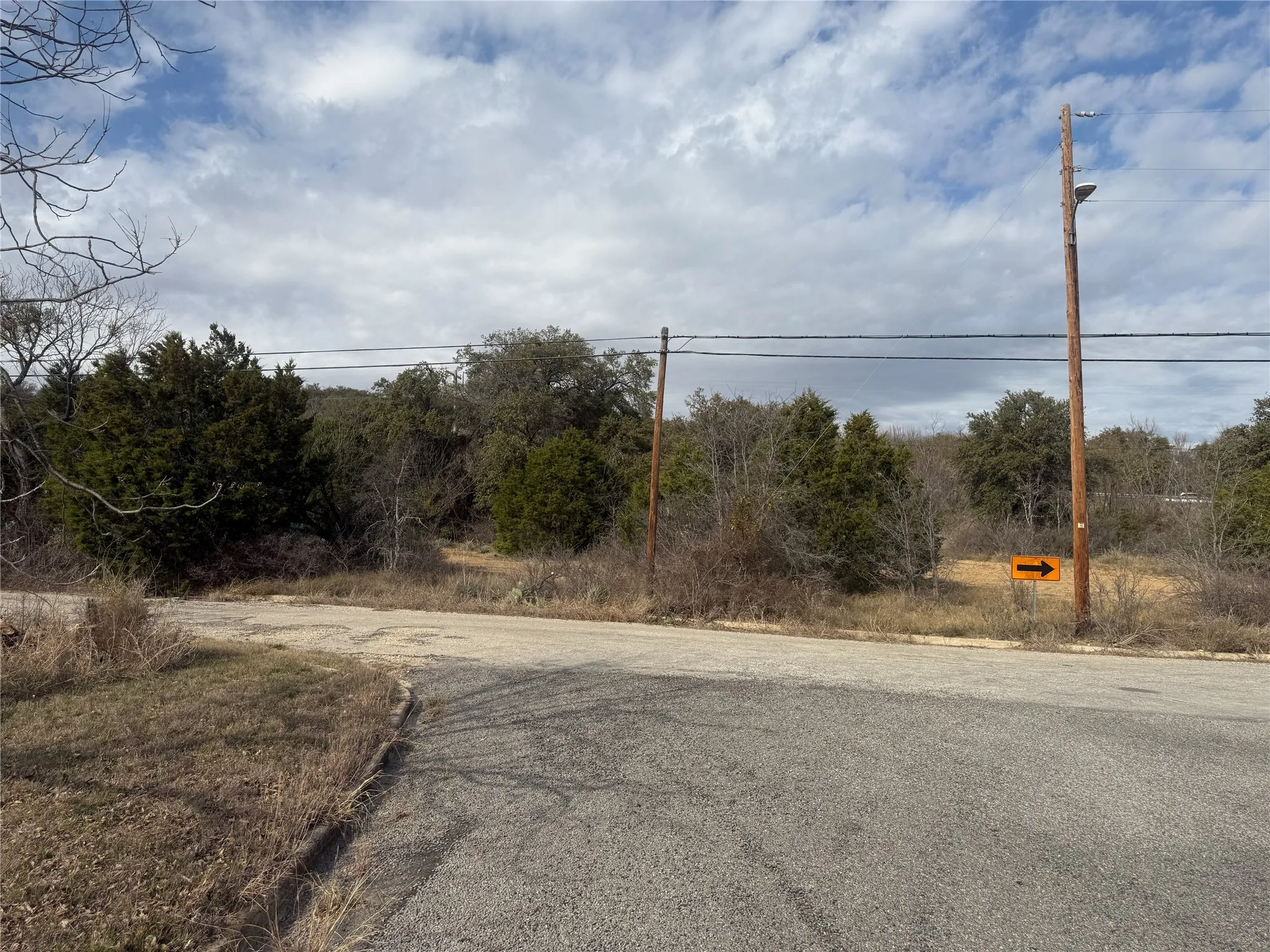 Unimproved Land For Sale in Brown County , TBD La Vista Drive, Brownwood, Texas 76801, 0, 0, Garage spaces, 0 Sqft, built in 0, Unknown, mls#21147914, Real Estate Agent in Brownwood, Homes For Sale in Brown county, Homes For Sale in Brownwood, Realtor in Brownwood Texas, Real Estate Brokerage Independent Realty Texas, Luminita Cordes Realtor