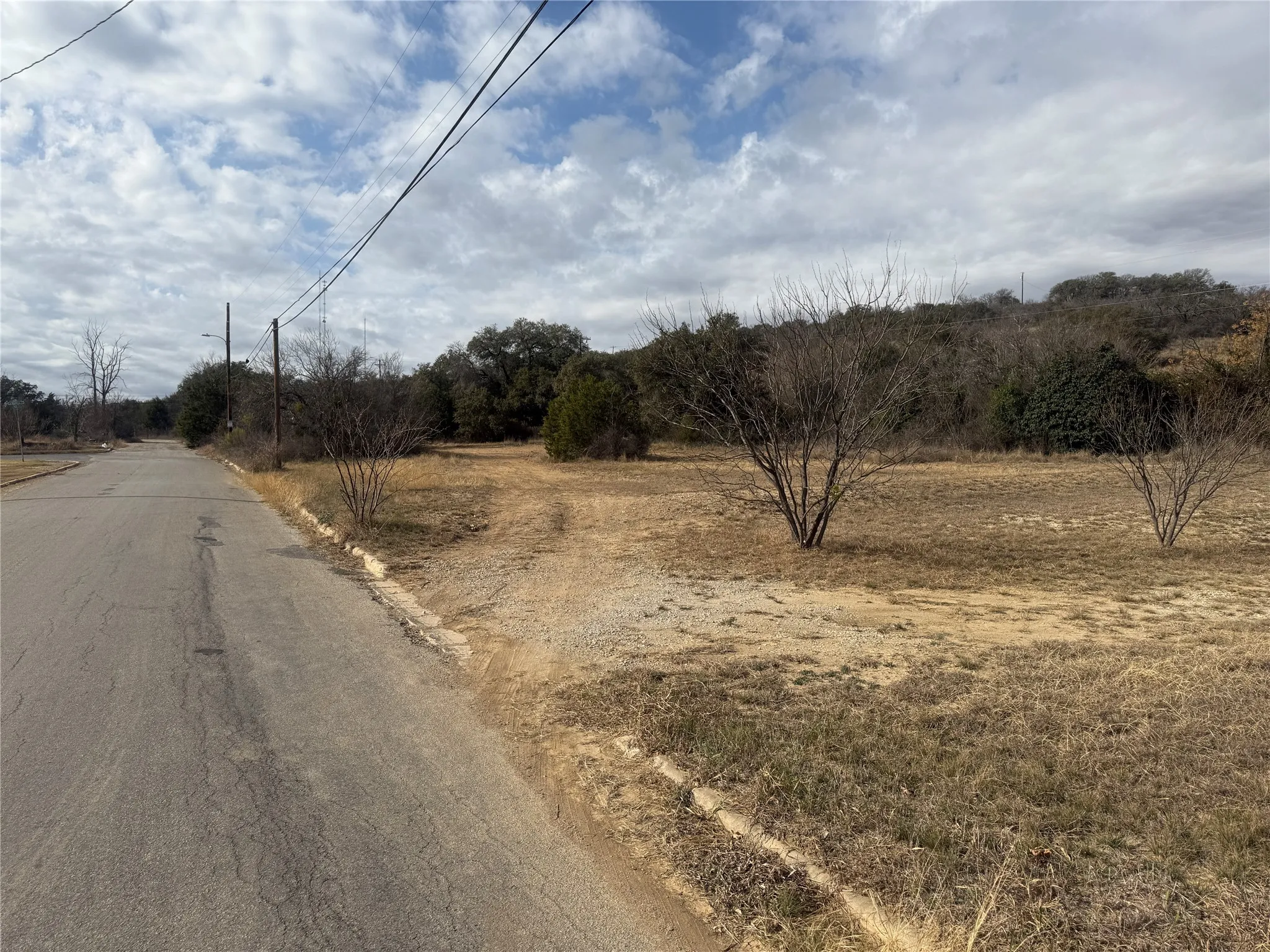 Unimproved Land For Sale in Brown County , TBD2 La Vista Drive, Brownwood, Texas 76801, 0, 0, Garage spaces, 0 Sqft, built in 0, mls#21149668, Real Estate Agent in Brownwood, Homes For Sale in Brown county, Homes For Sale in Brownwood, Realtor in Brownwood Texas, Real Estate Brokerage Independent Realty Texas, Luminita Cordes Realtor