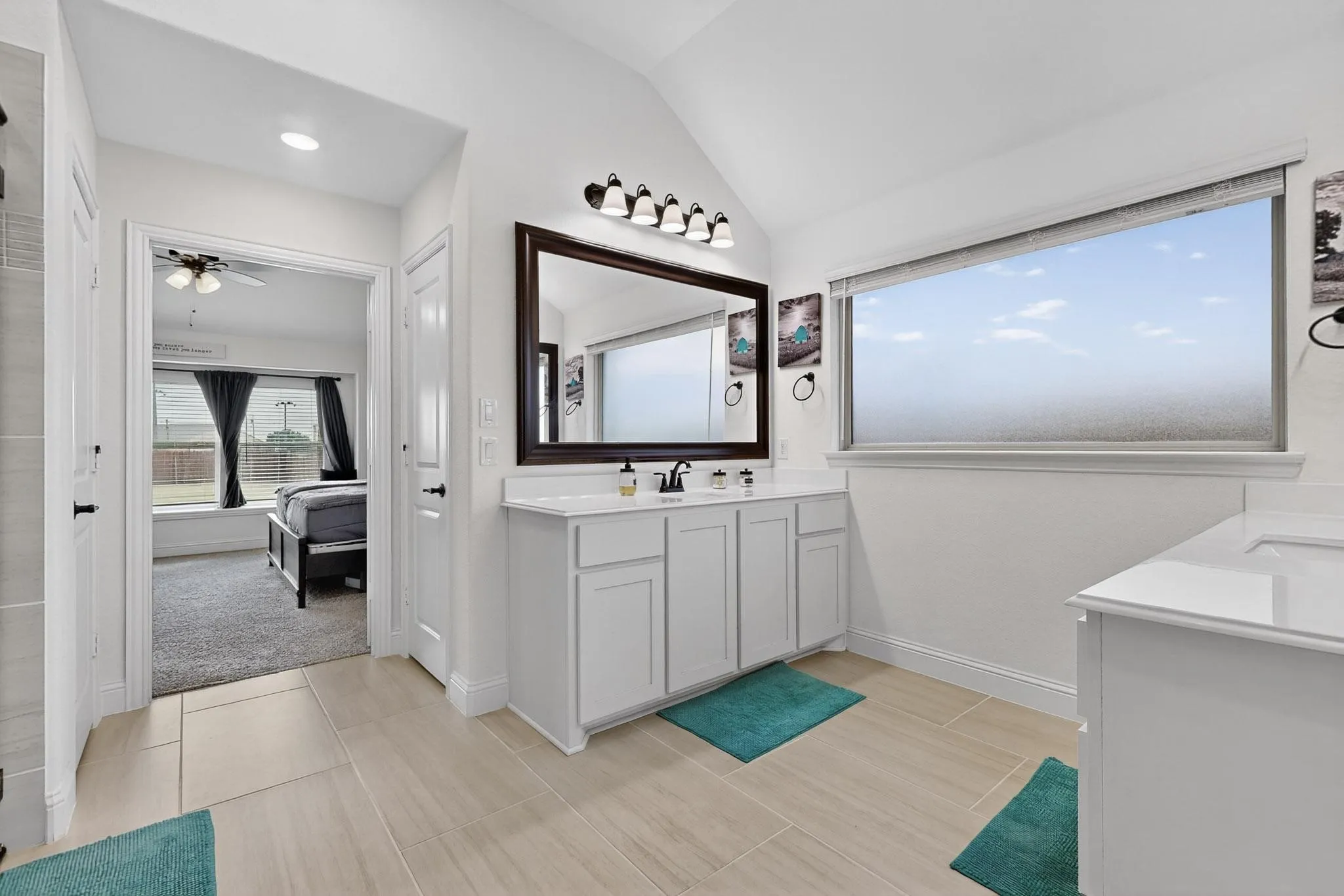 Single Family Residence For Sale in Denton County , 205 Lakewood Lane, Ponder, Texas 76259, 3 Bedroom, 3 Bathroom, 2 Garage spaces, 2,529 Sqft, built in 2023, Preowned, mls#21149670, Real Estate Agent in Ponder, Homes For Sale in Denton county, Homes For Sale in Ponder, Realtor in Ponder Texas, Real Estate Brokerage Independent Realty Texas, Luminita Cordes Realtor