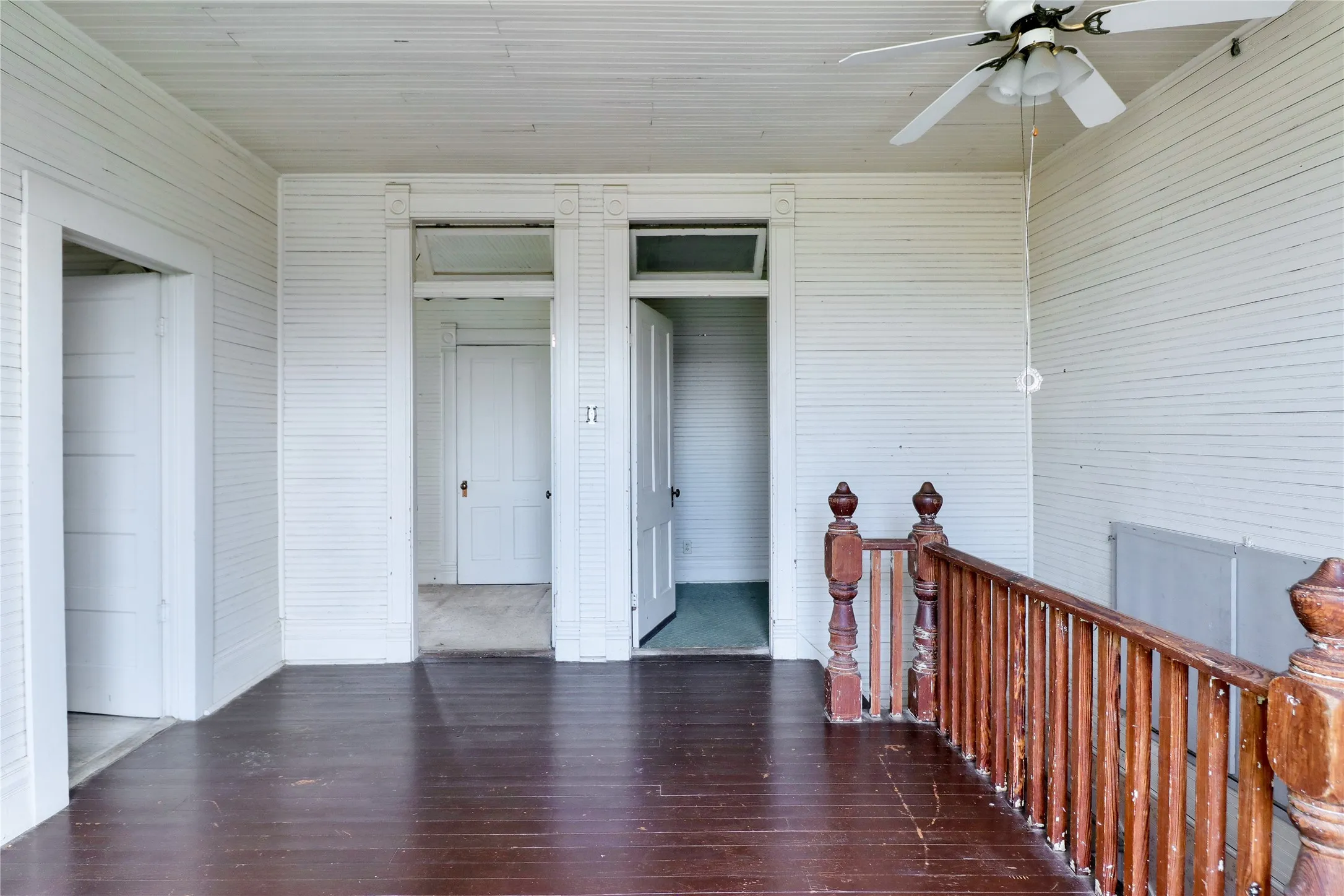 Single Family Residence For Sale in Hill County , 200 S Colorado Street, Whitney, Texas 76692, 6 Bedroom, 2 Bathroom, 2 Garage spaces, 3,284 Sqft, built in 1900, mls#21149295, Real Estate Agent in Whitney, Homes For Sale in Hill county, Homes For Sale in Whitney, Realtor in Whitney Texas, Real Estate Brokerage Independent Realty Texas, Luminita Cordes Realtor