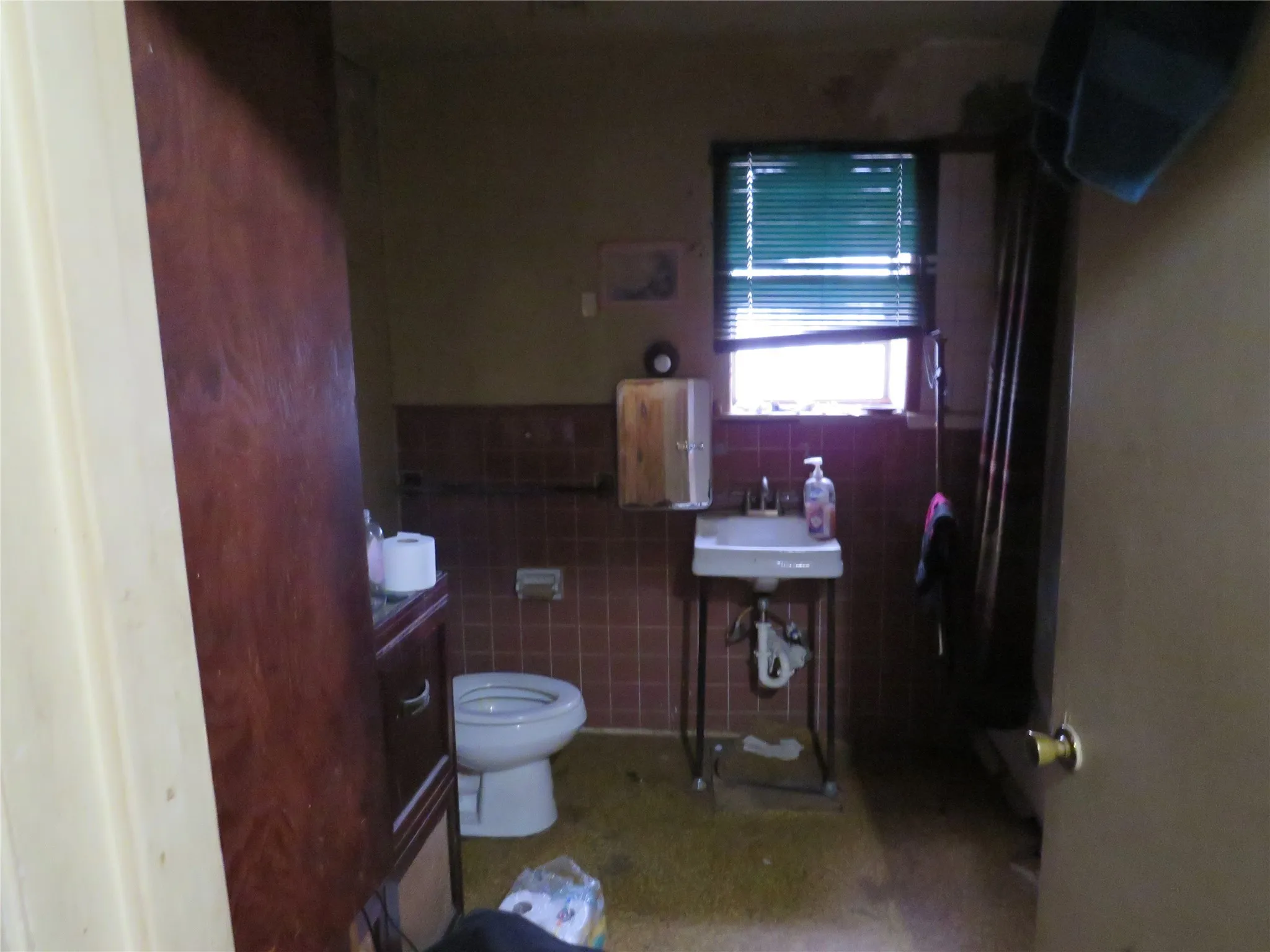 Single Family Residence For Sale in Dallas County , 3638 Cleveland Street, Dallas, Texas 75215, 3 Bedrooms, 2 Bathrooms, Garage spaces, 1,956 Sqft, built in 1926, Preowned, Price $195,000, mls#21149981, Real Estate Agent in Dallas, Homes For Sale in Dallas county, Homes For Sale in Dallas, Realtor in Dallas Texas, Real Estate Brokerage Independent Realty Texas, Luminita Cordes Realtor
