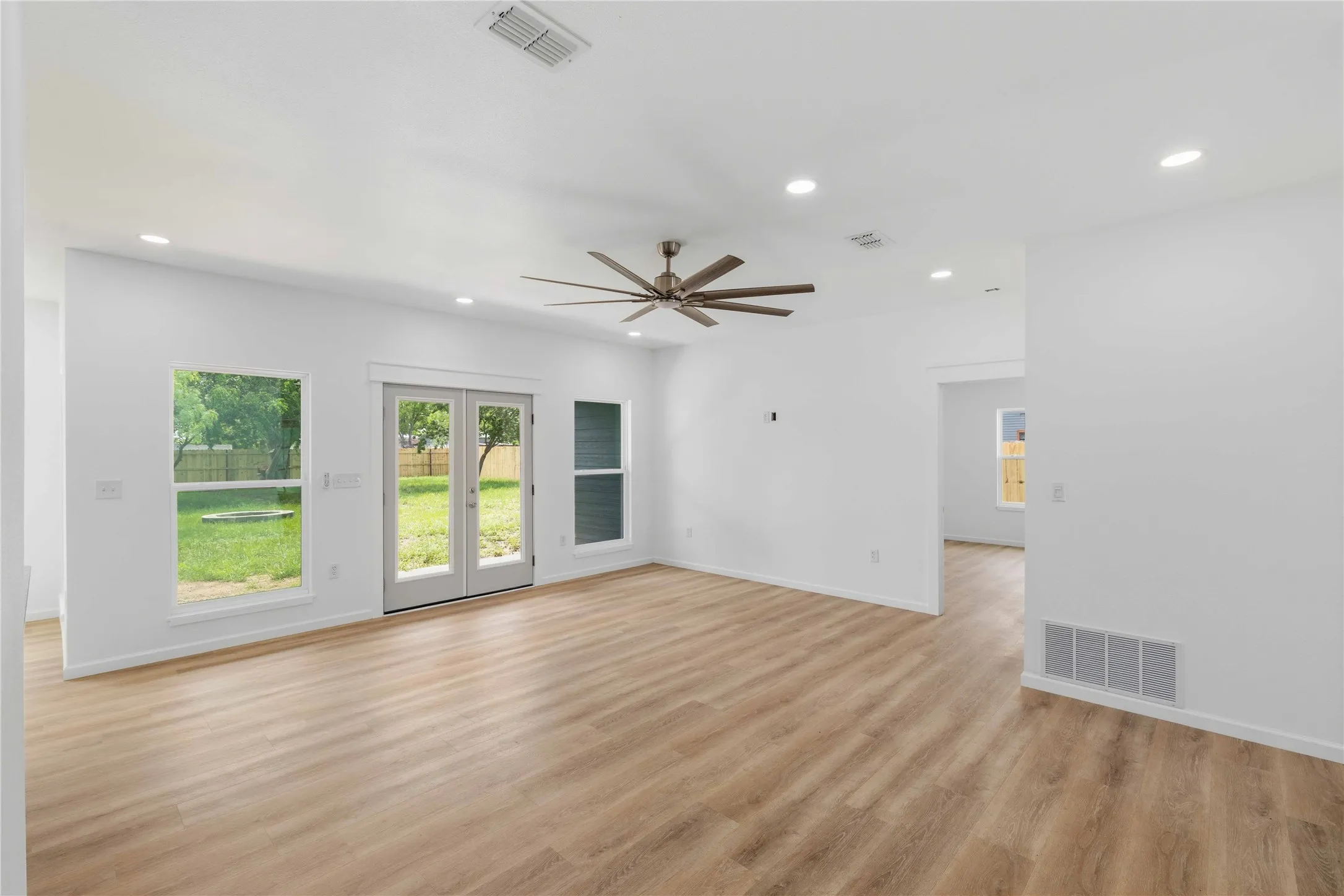 Single Family Residence For Sale in Brown County , 2905 Hemphill Street, Brownwood, Texas 76801, 3 Bedroom, 2 Bathroom, 2 Garage spaces, 1,440 Sqft, built in 2026, New Construction - Incomplete, mls#21149701, Real Estate Agent in Brownwood, Homes For Sale in Brown county, Homes For Sale in Brownwood, Realtor in Brownwood Texas, Real Estate Brokerage Independent Realty Texas, Luminita Cordes Realtor