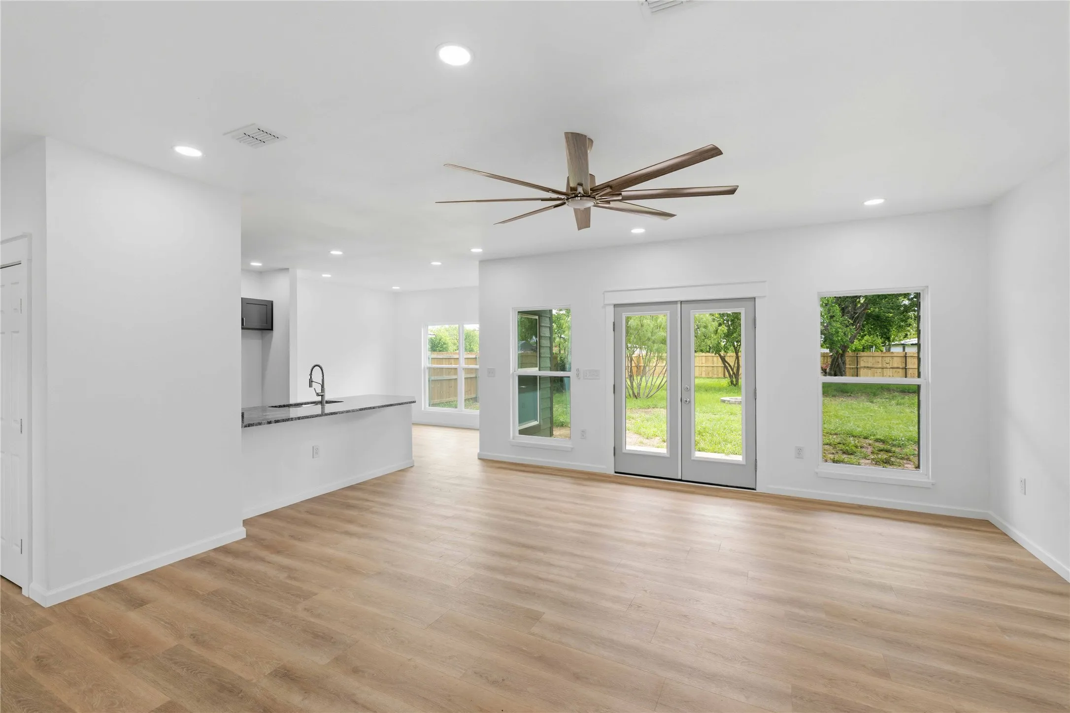Single Family Residence For Sale in Brown County , 2905 Hemphill Street, Brownwood, Texas 76801, 3 Bedroom, 2 Bathroom, 2 Garage spaces, 1,440 Sqft, built in 2026, New Construction - Incomplete, mls#21149701, Real Estate Agent in Brownwood, Homes For Sale in Brown county, Homes For Sale in Brownwood, Realtor in Brownwood Texas, Real Estate Brokerage Independent Realty Texas, Luminita Cordes Realtor