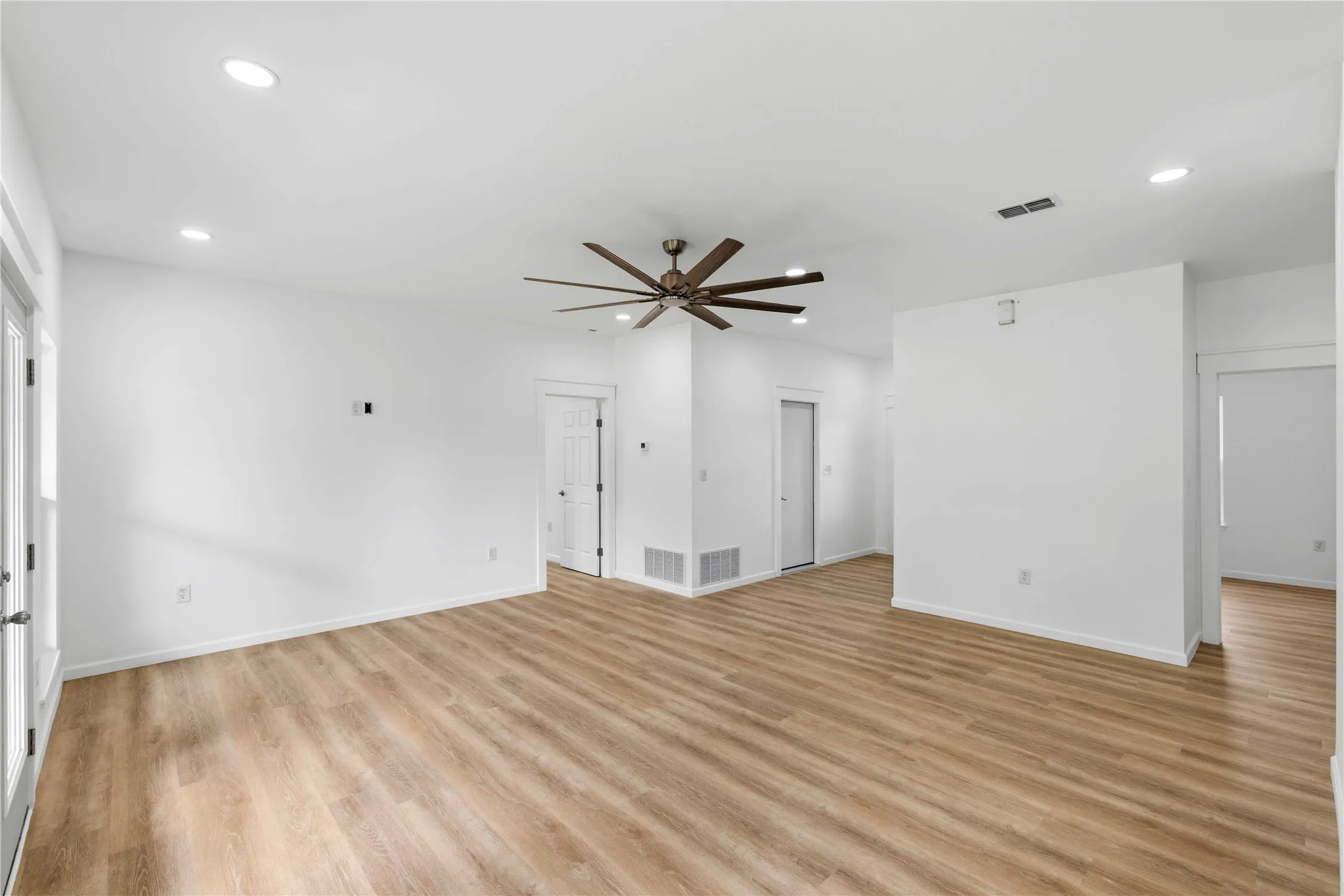 Single Family Residence For Sale in Brown County , 2905 Hemphill Street, Brownwood, Texas 76801, 3 Bedroom, 2 Bathroom, 2 Garage spaces, 1,440 Sqft, built in 2026, New Construction - Incomplete, mls#21149701, Real Estate Agent in Brownwood, Homes For Sale in Brown county, Homes For Sale in Brownwood, Realtor in Brownwood Texas, Real Estate Brokerage Independent Realty Texas, Luminita Cordes Realtor