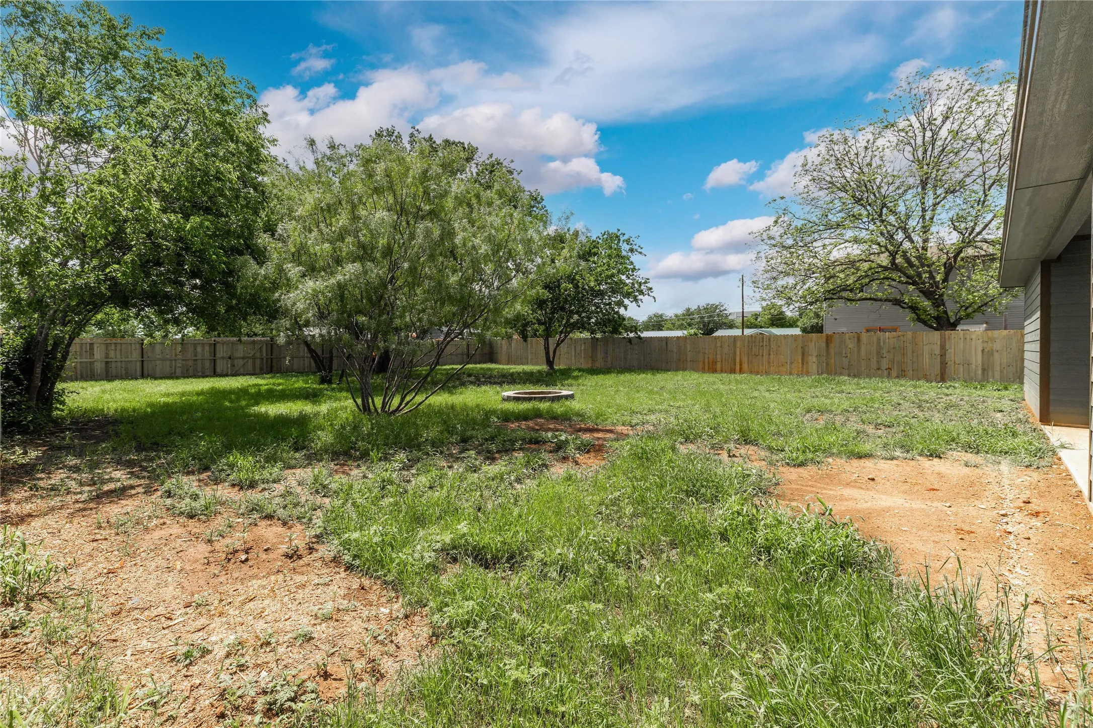 Single Family Residence For Sale in Brown County , 2905 Hemphill Street, Brownwood, Texas 76801, 3 Bedroom, 2 Bathroom, 2 Garage spaces, 1,440 Sqft, built in 2026, New Construction - Incomplete, mls#21149701, Real Estate Agent in Brownwood, Homes For Sale in Brown county, Homes For Sale in Brownwood, Realtor in Brownwood Texas, Real Estate Brokerage Independent Realty Texas, Luminita Cordes Realtor