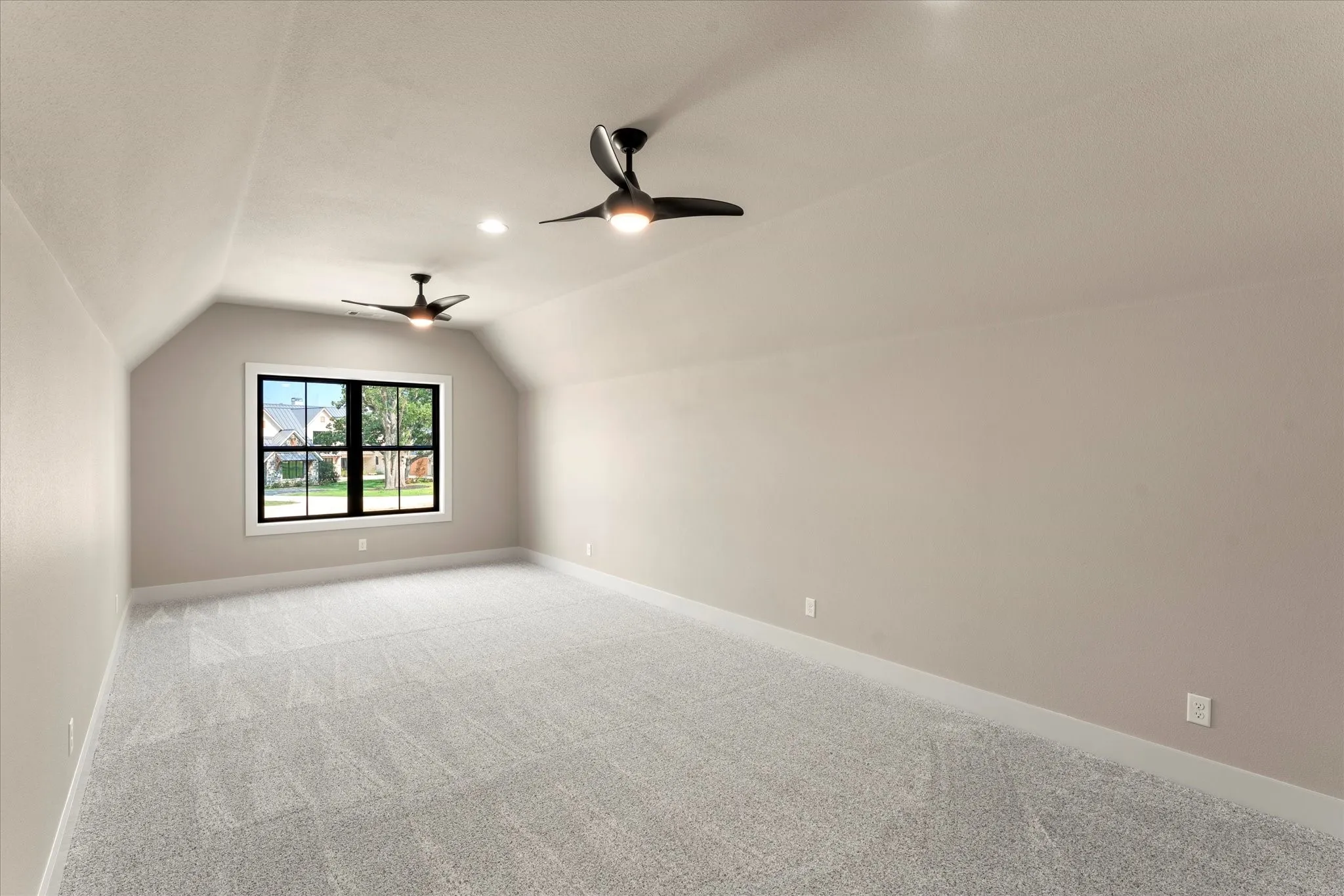 Single Family Residence For Sale in Henderson County , 2565 Groves Court, Tool, Texas 75143, 6 Bedroom, 5 Bathroom, 2 Garage spaces, 3,751 Sqft, built in 2025, New Construction - Complete, mls#21149847, Real Estate Agent in Tool, Homes For Sale in Henderson county, Homes For Sale in Tool, Realtor in Tool Texas, Real Estate Brokerage Independent Realty Texas, Luminita Cordes Realtor