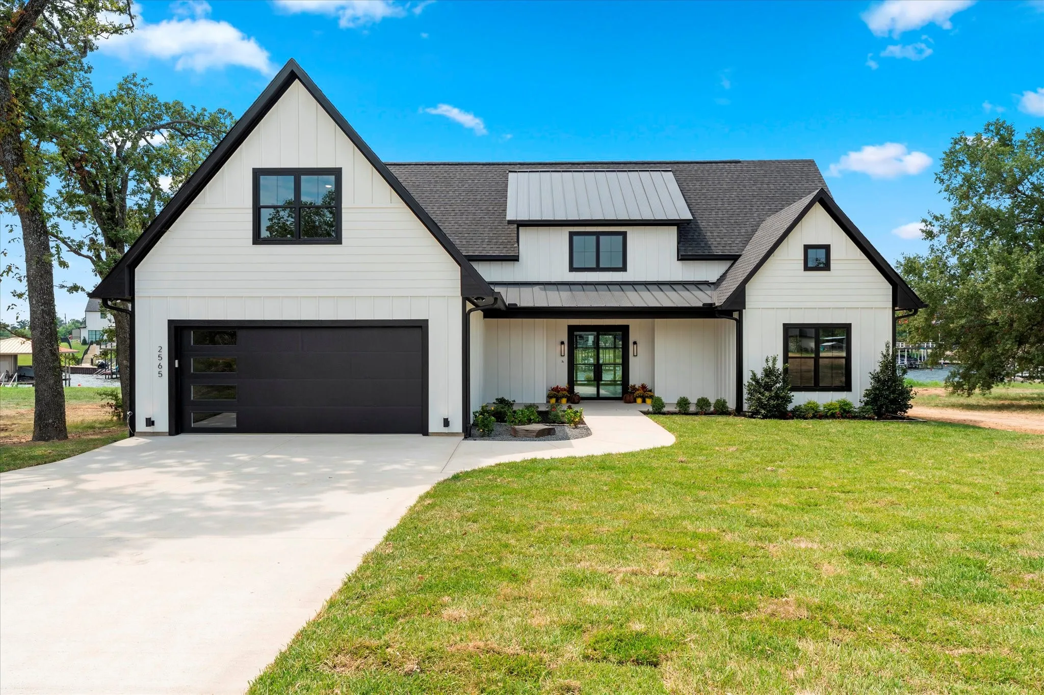 Single Family Residence For Sale in Henderson County , 2565 Groves Court, Tool, Texas 75143, 6 Bedroom, 5 Bathroom, 2 Garage spaces, 3,751 Sqft, built in 2025, New Construction - Complete, mls#21149847, Real Estate Agent in Tool, Homes For Sale in Henderson county, Homes For Sale in Tool, Realtor in Tool Texas, Real Estate Brokerage Independent Realty Texas, Luminita Cordes Realtor