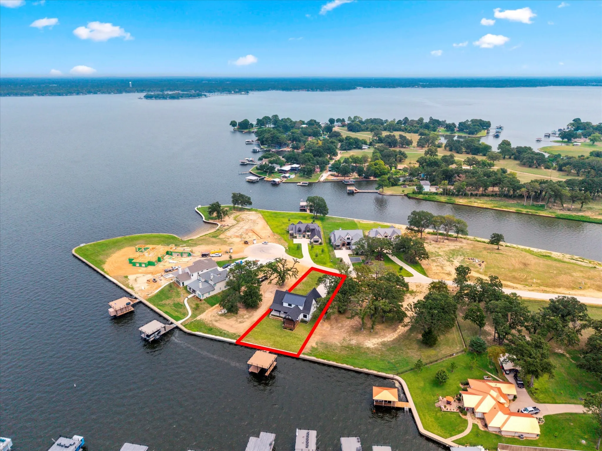 Single Family Residence For Sale in Henderson County , 2565 Groves Court, Tool, Texas 75143, 6 Bedroom, 5 Bathroom, 2 Garage spaces, 3,751 Sqft, built in 2025, New Construction - Complete, mls#21149847, Real Estate Agent in Tool, Homes For Sale in Henderson county, Homes For Sale in Tool, Realtor in Tool Texas, Real Estate Brokerage Independent Realty Texas, Luminita Cordes Realtor