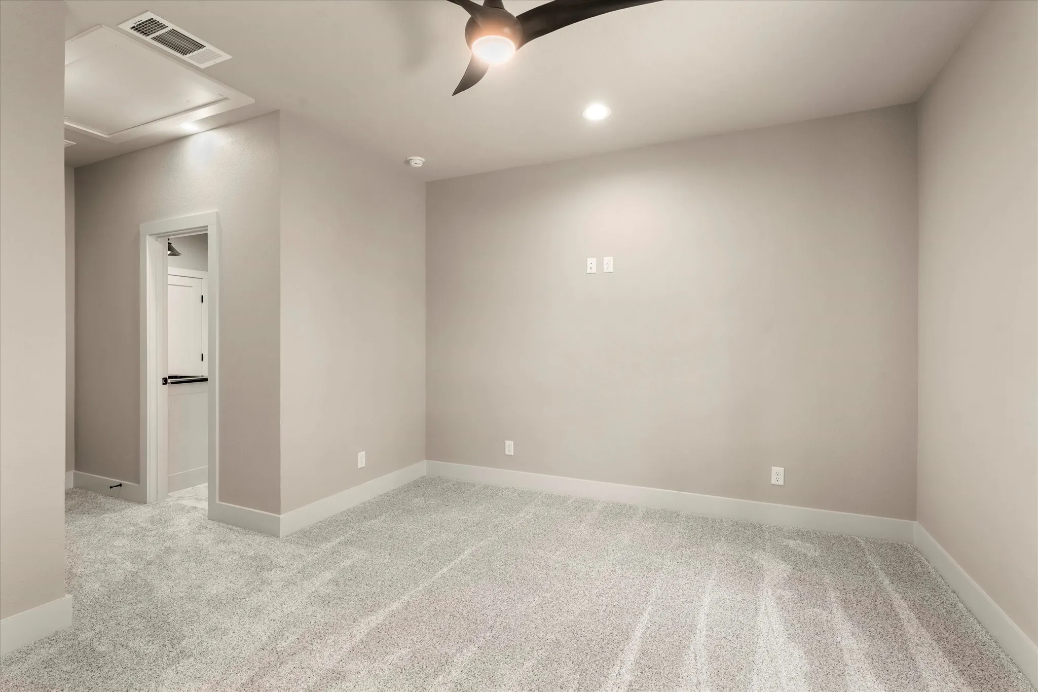 Single Family Residence For Sale in Henderson County , 2565 Groves Court, Tool, Texas 75143, 6 Bedroom, 5 Bathroom, 2 Garage spaces, 3,751 Sqft, built in 2025, New Construction - Complete, mls#21149847, Real Estate Agent in Tool, Homes For Sale in Henderson county, Homes For Sale in Tool, Realtor in Tool Texas, Real Estate Brokerage Independent Realty Texas, Luminita Cordes Realtor