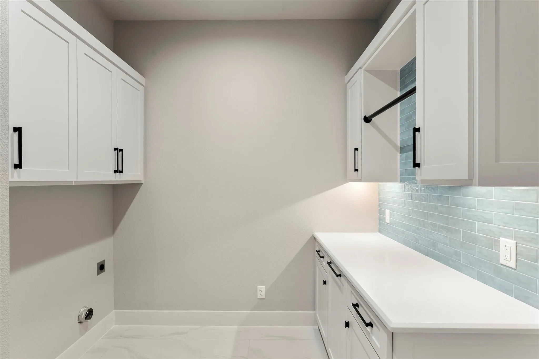 Single Family Residence For Sale in Henderson County , 2565 Groves Court, Tool, Texas 75143, 6 Bedroom, 5 Bathroom, 2 Garage spaces, 3,751 Sqft, built in 2025, New Construction - Complete, mls#21149847, Real Estate Agent in Tool, Homes For Sale in Henderson county, Homes For Sale in Tool, Realtor in Tool Texas, Real Estate Brokerage Independent Realty Texas, Luminita Cordes Realtor