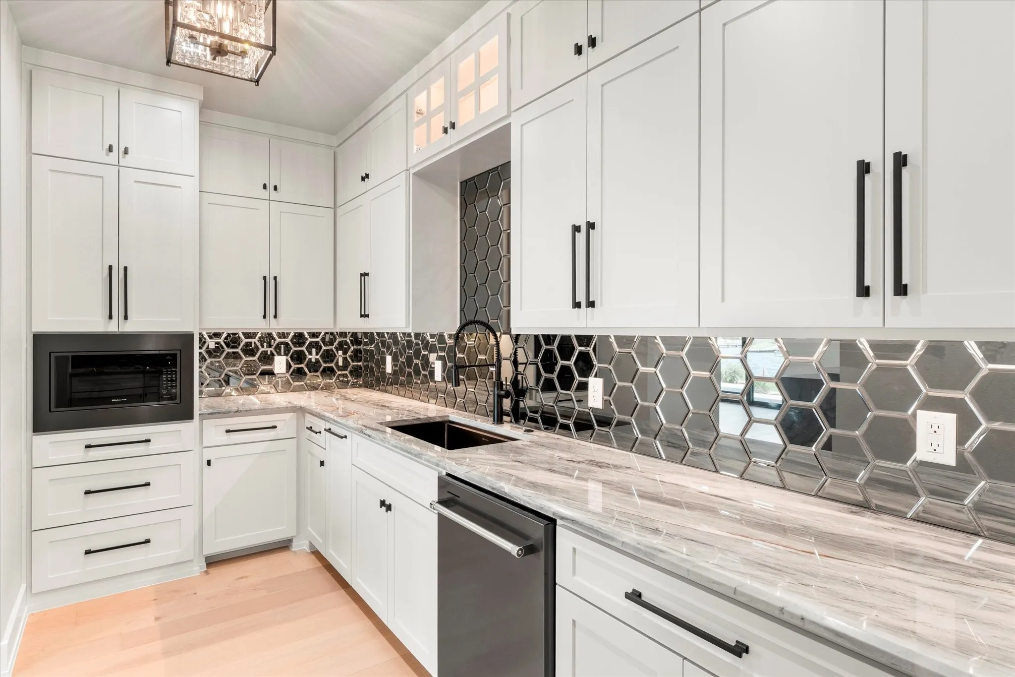 Single Family Residence For Sale in Henderson County , 2565 Groves Court, Tool, Texas 75143, 6 Bedroom, 5 Bathroom, 2 Garage spaces, 3,751 Sqft, built in 2025, New Construction - Complete, mls#21149847, Real Estate Agent in Tool, Homes For Sale in Henderson county, Homes For Sale in Tool, Realtor in Tool Texas, Real Estate Brokerage Independent Realty Texas, Luminita Cordes Realtor
