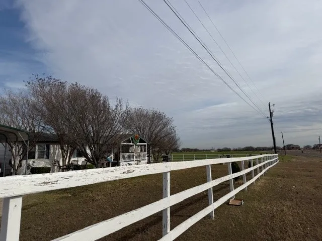 Mobile Home For Sale in Johnson County , 6225 Fm 2415, Alvarado, Texas 76009, 4 Bedroom, 2 Bathroom, 2 Garage spaces, 1,664 Sqft, built in 1998, mls#21150192, Real Estate Agent in Alvarado, Homes For Sale in Johnson county, Homes For Sale in Alvarado, Realtor in Alvarado Texas, Real Estate Brokerage Independent Realty Texas, Luminita Cordes Realtor