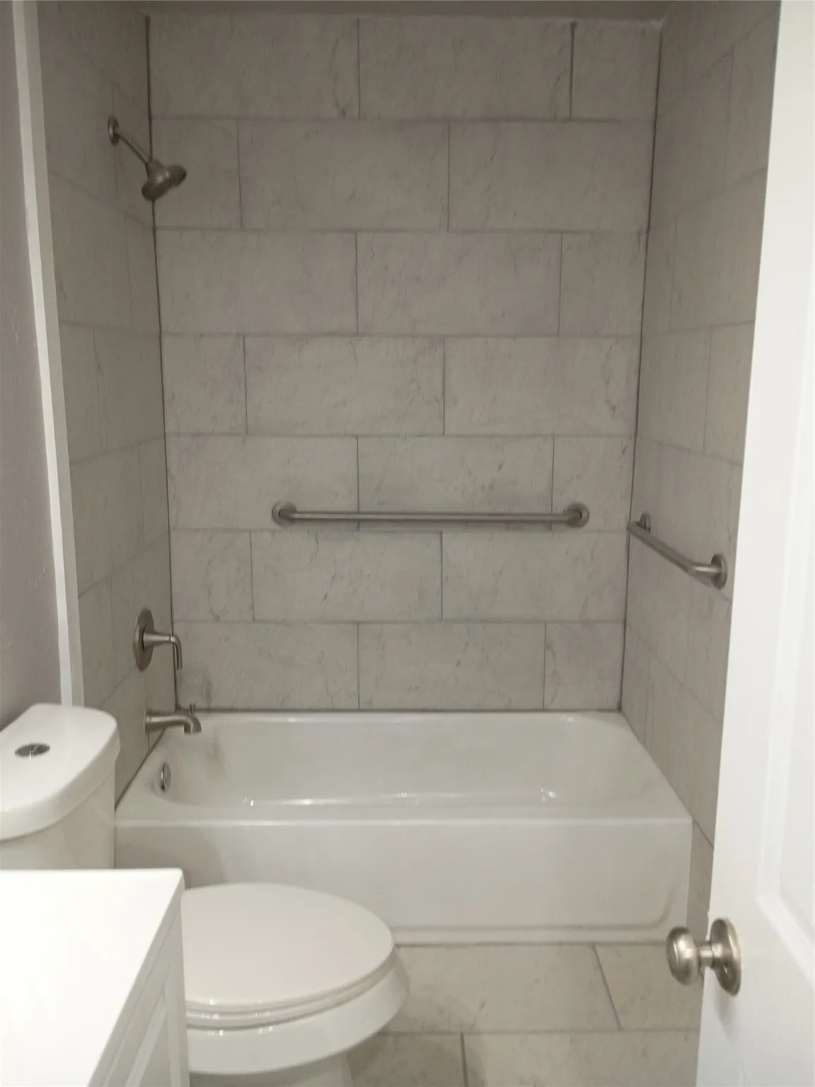 Single Family Residence For Sale in Ellis County , 208 Almond Street, Waxahachie, Texas 75165, 3 Bedroom, 2 Bathroom, Garage spaces, 1,520 Sqft, built in 1950, Preowned, mls#21150204, Real Estate Agent in Waxahachie, Homes For Sale in Ellis county, Homes For Sale in Waxahachie, Realtor in Waxahachie Texas, Real Estate Brokerage Independent Realty Texas, Luminita Cordes Realtor