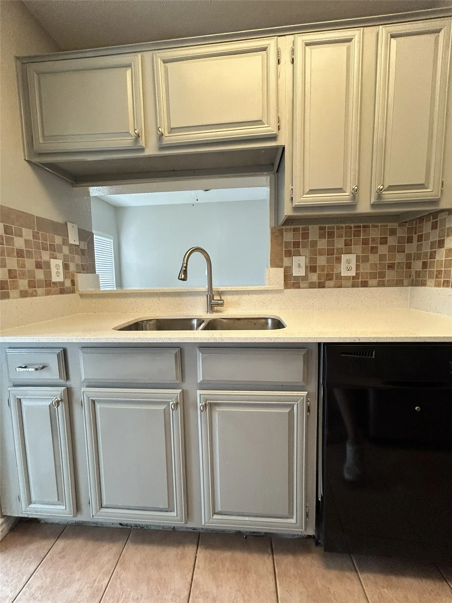 Condominium For Sale in Dallas County , 3617 W Northgate Drive 125, Irving, Texas 75062, 2 Bedroom, 2 Bathroom, 2 Garage spaces, 930 Sqft, built in 1982, mls#21147715, Real Estate Agent in Irving, Homes For Sale in Dallas county, Homes For Sale in Irving, Realtor in Irving Texas, Real Estate Brokerage Independent Realty Texas, Luminita Cordes Realtor