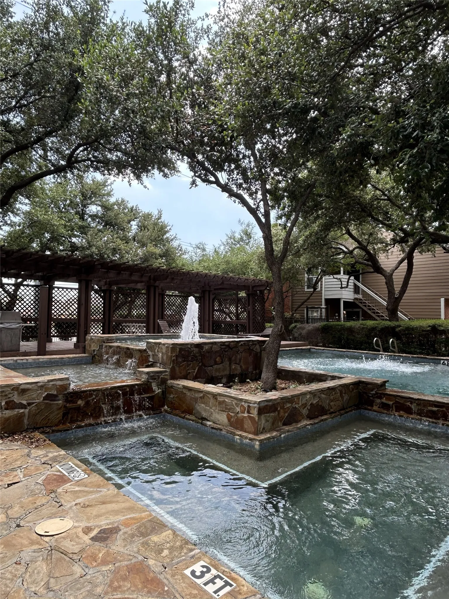 Condominium For Sale in Dallas County , 3617 W Northgate Drive 125, Irving, Texas 75062, 2 Bedroom, 2 Bathroom, 2 Garage spaces, 930 Sqft, built in 1982, mls#21147715, Real Estate Agent in Irving, Homes For Sale in Dallas county, Homes For Sale in Irving, Realtor in Irving Texas, Real Estate Brokerage Independent Realty Texas, Luminita Cordes Realtor