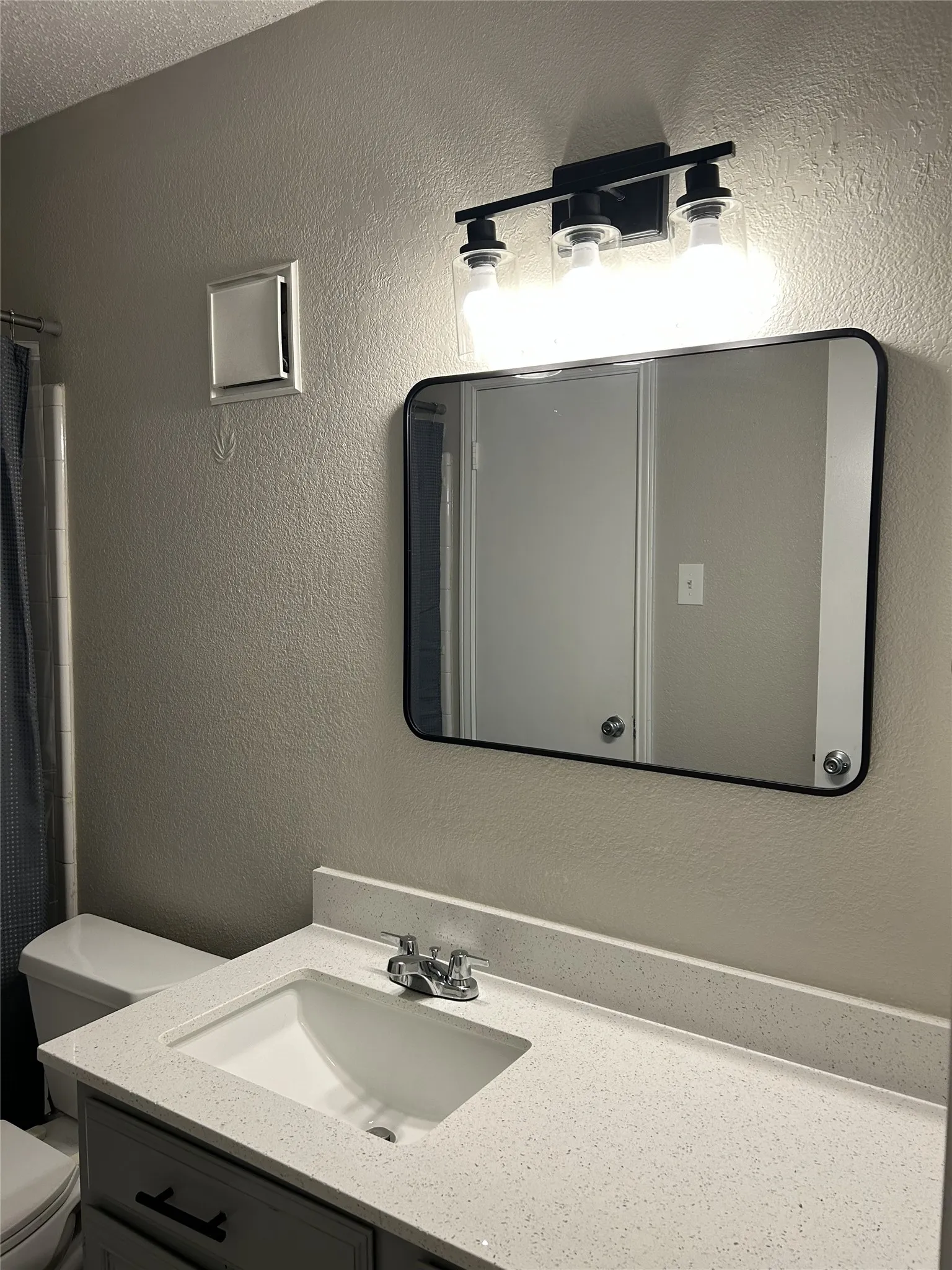 Condominium For Sale in Dallas County , 3617 W Northgate Drive 125, Irving, Texas 75062, 2 Bedroom, 2 Bathroom, 2 Garage spaces, 930 Sqft, built in 1982, mls#21147715, Real Estate Agent in Irving, Homes For Sale in Dallas county, Homes For Sale in Irving, Realtor in Irving Texas, Real Estate Brokerage Independent Realty Texas, Luminita Cordes Realtor