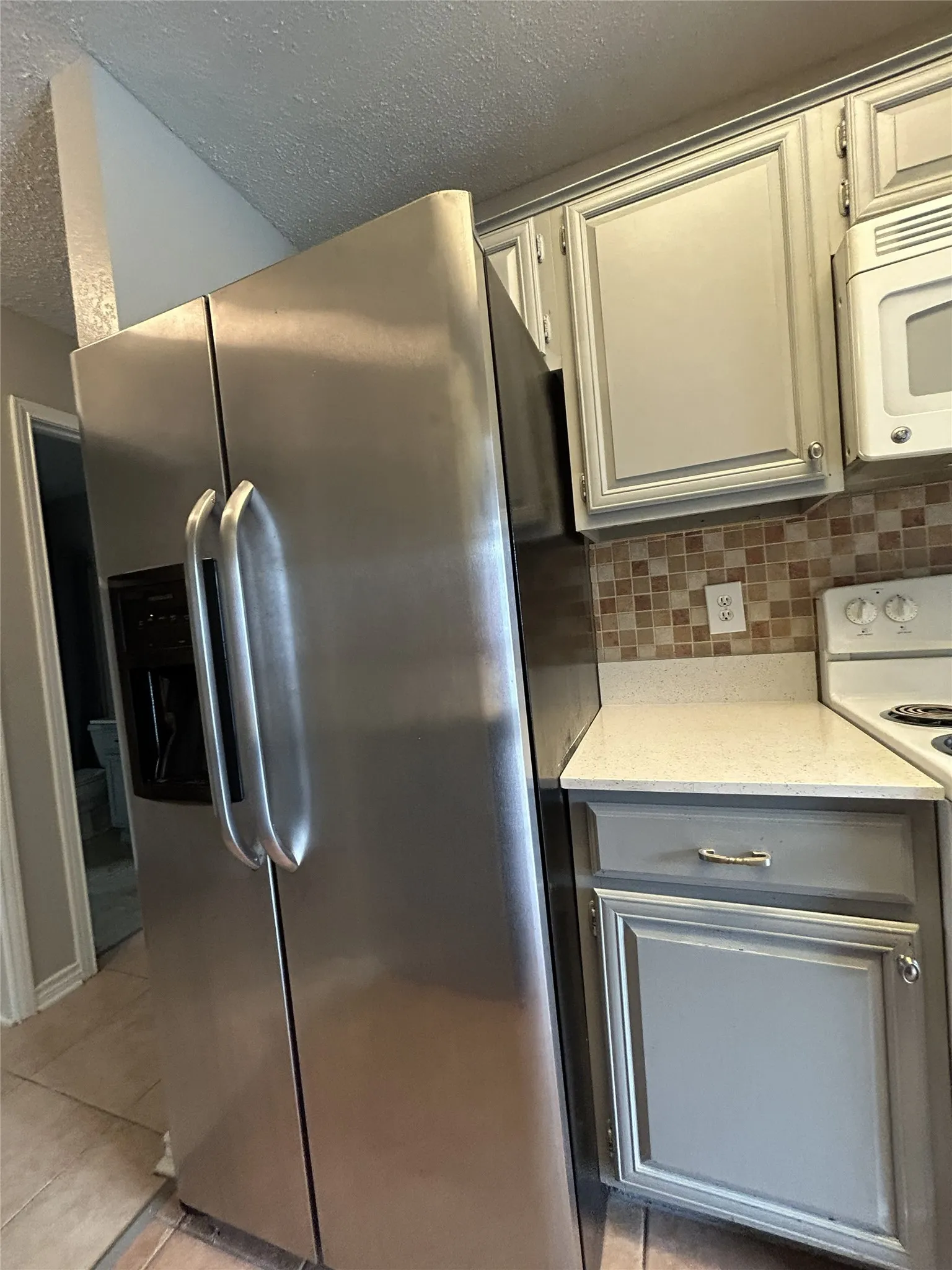 Condominium For Sale in Dallas County , 3617 W Northgate Drive 125, Irving, Texas 75062, 2 Bedroom, 2 Bathroom, 2 Garage spaces, 930 Sqft, built in 1982, mls#21147715, Real Estate Agent in Irving, Homes For Sale in Dallas county, Homes For Sale in Irving, Realtor in Irving Texas, Real Estate Brokerage Independent Realty Texas, Luminita Cordes Realtor