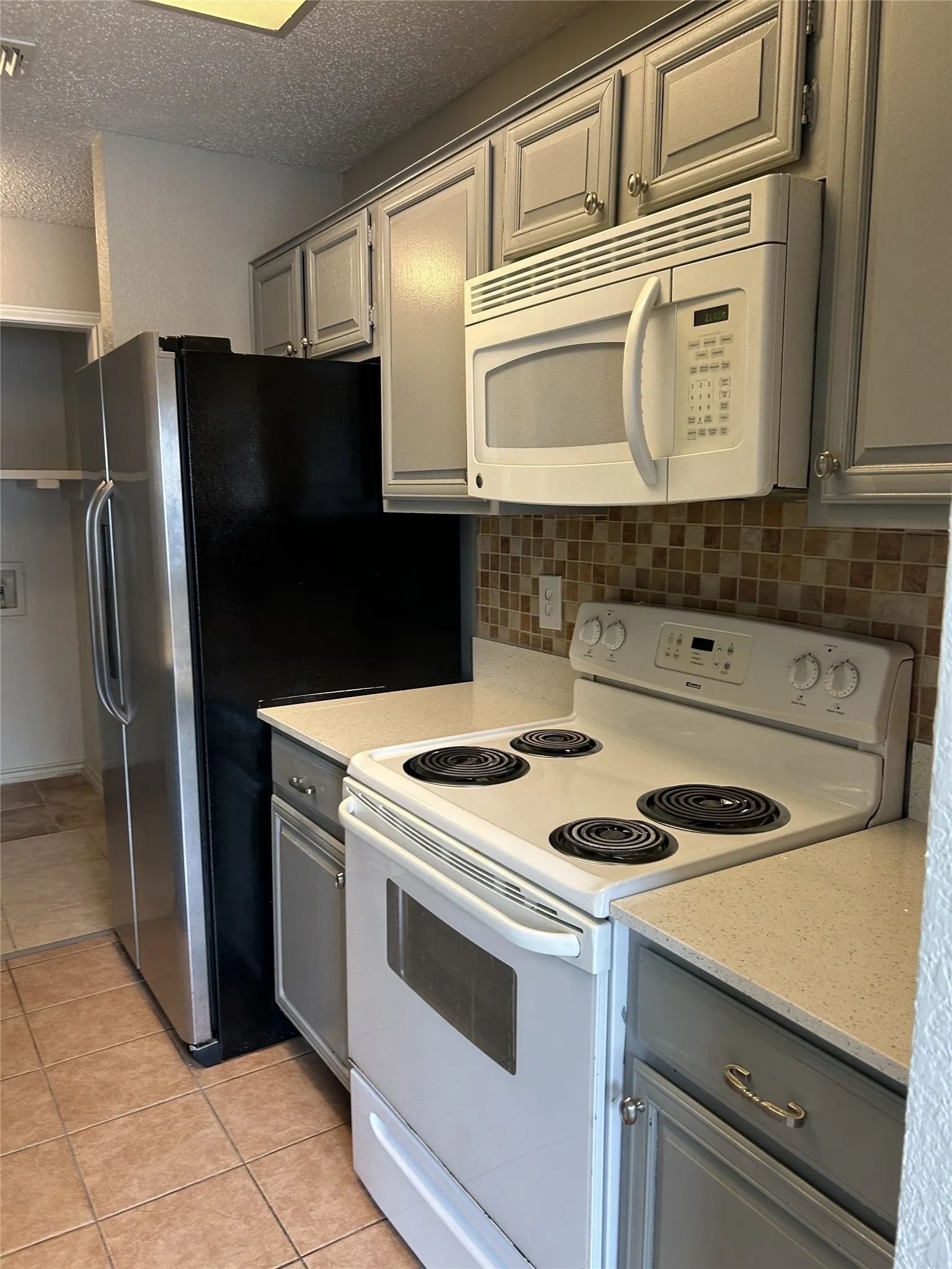 Condominium For Sale in Dallas County , 3617 W Northgate Drive 125, Irving, Texas 75062, 2 Bedroom, 2 Bathroom, 2 Garage spaces, 930 Sqft, built in 1982, mls#21147715, Real Estate Agent in Irving, Homes For Sale in Dallas county, Homes For Sale in Irving, Realtor in Irving Texas, Real Estate Brokerage Independent Realty Texas, Luminita Cordes Realtor