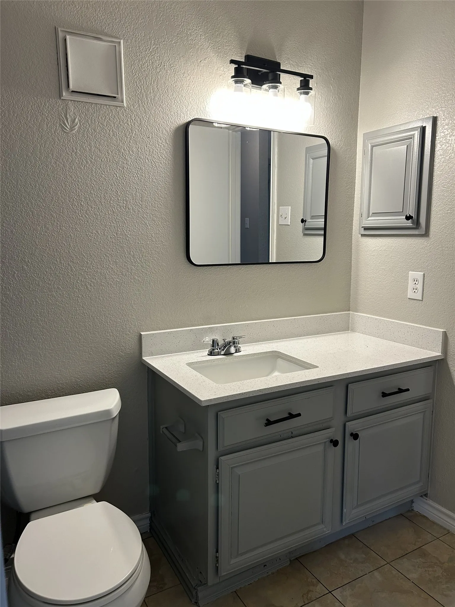 Condominium For Sale in Dallas County , 3617 W Northgate Drive 125, Irving, Texas 75062, 2 Bedroom, 2 Bathroom, 2 Garage spaces, 930 Sqft, built in 1982, mls#21147715, Real Estate Agent in Irving, Homes For Sale in Dallas county, Homes For Sale in Irving, Realtor in Irving Texas, Real Estate Brokerage Independent Realty Texas, Luminita Cordes Realtor