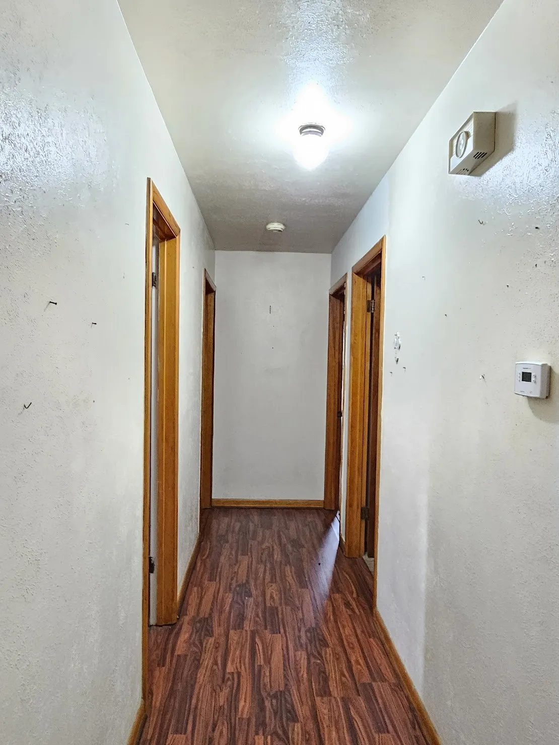 Single Family Residence For Sale in Mc Lennan County , 817 N Lacy Drive, Lacy Lakeview, Texas 76705, 3 Bedroom, 2 Bathroom, Garage spaces, 1,546 Sqft, built in 1959, Preowned, mls#21134520, Real Estate Agent in Lacy Lakeview, Homes For Sale in Mc Lennan county, Homes For Sale in Lacy Lakeview, Realtor in Lacy Lakeview Texas, Real Estate Brokerage Independent Realty Texas, Luminita Cordes Realtor