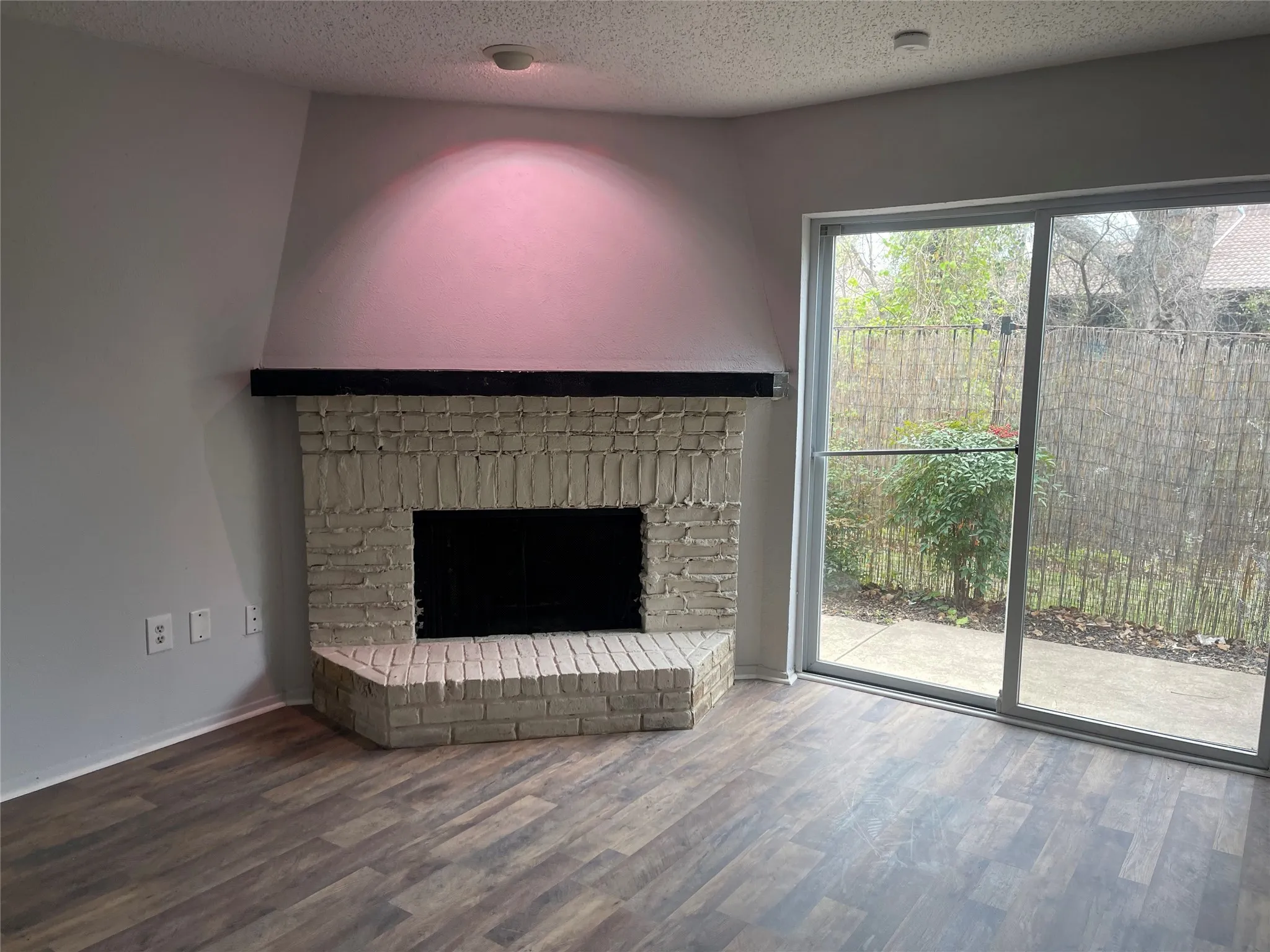 Condominium For Sale in Dallas County , 887 Dublin Drive D, Richardson, Texas 75080, 2 Bedrooms, 3 Bathrooms, Garage spaces, 1,114 Sqft, built in 1980, Preowned, Price $187,000, mls#21150241, Real Estate Agent in Richardson, Homes For Sale in Dallas county, Homes For Sale in Richardson, Realtor in Richardson Texas, Real Estate Brokerage Independent Realty Texas, Luminita Cordes Realtor