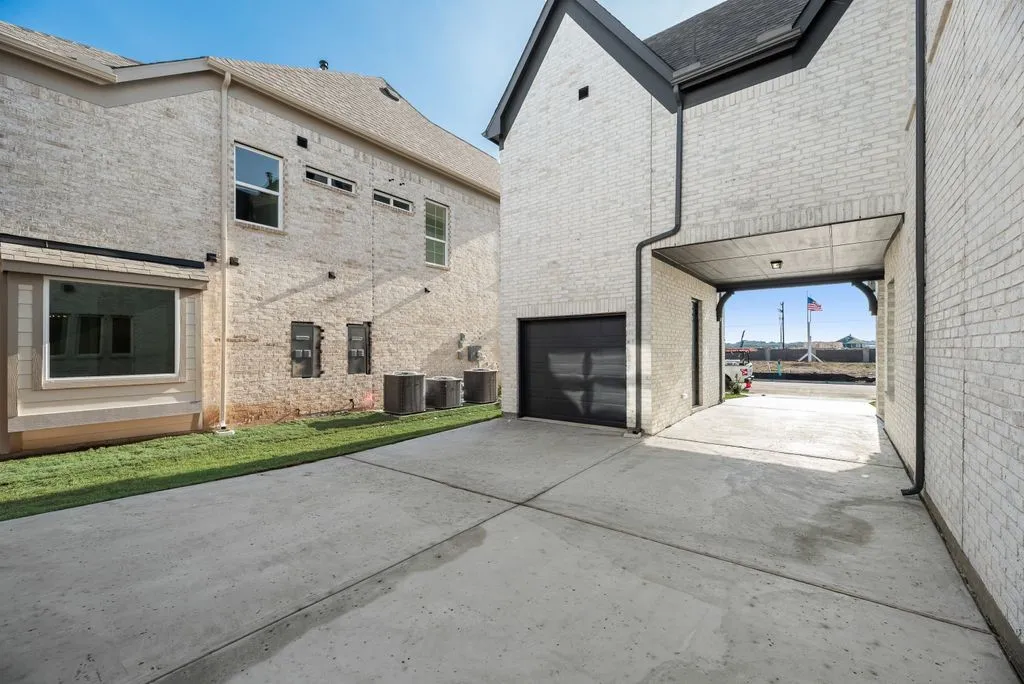 Single Family Residence For Sale in Collin County , 705 Clover Lane, Anna, Texas 75409, 5 Bedroom, 5 Bathroom, 3 Garage spaces, 4,304 Sqft, built in 2026, New Construction - Complete, mls#21150426, Real Estate Agent in Anna, Homes For Sale in Collin county, Homes For Sale in Anna, Realtor in Anna Texas, Real Estate Brokerage Independent Realty Texas, Luminita Cordes Realtor